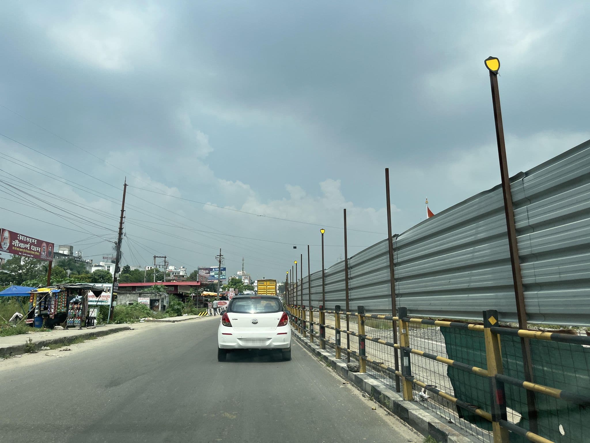 Street view near Hotel Matra Kunj, Rāīwāla Bara — © lakshyajeet (CC BY-SA · Mapillary)