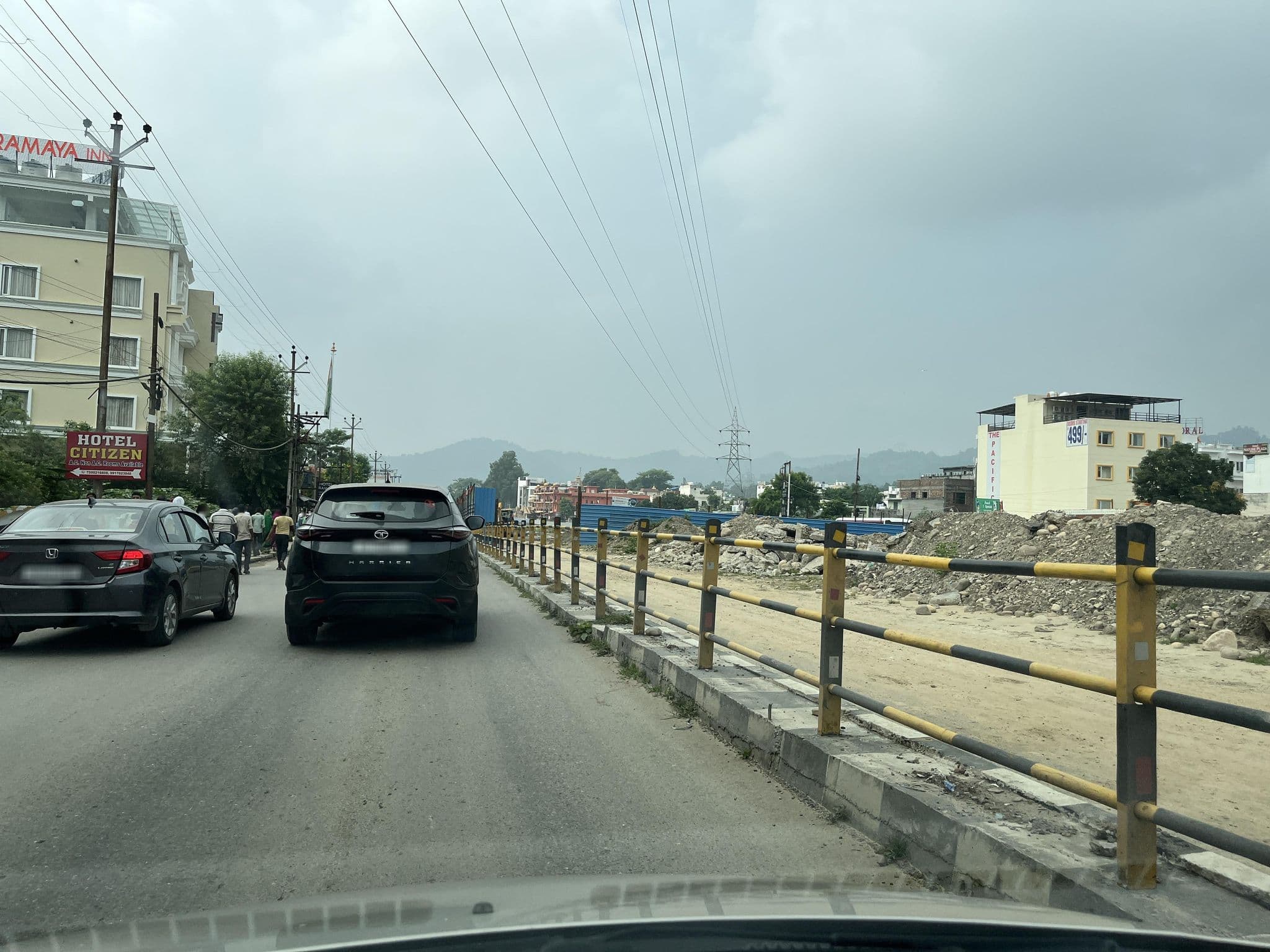 Street view near Hotel Citizen, Rāīwāla Bara — © lakshyajeet (CC BY-SA · Mapillary)