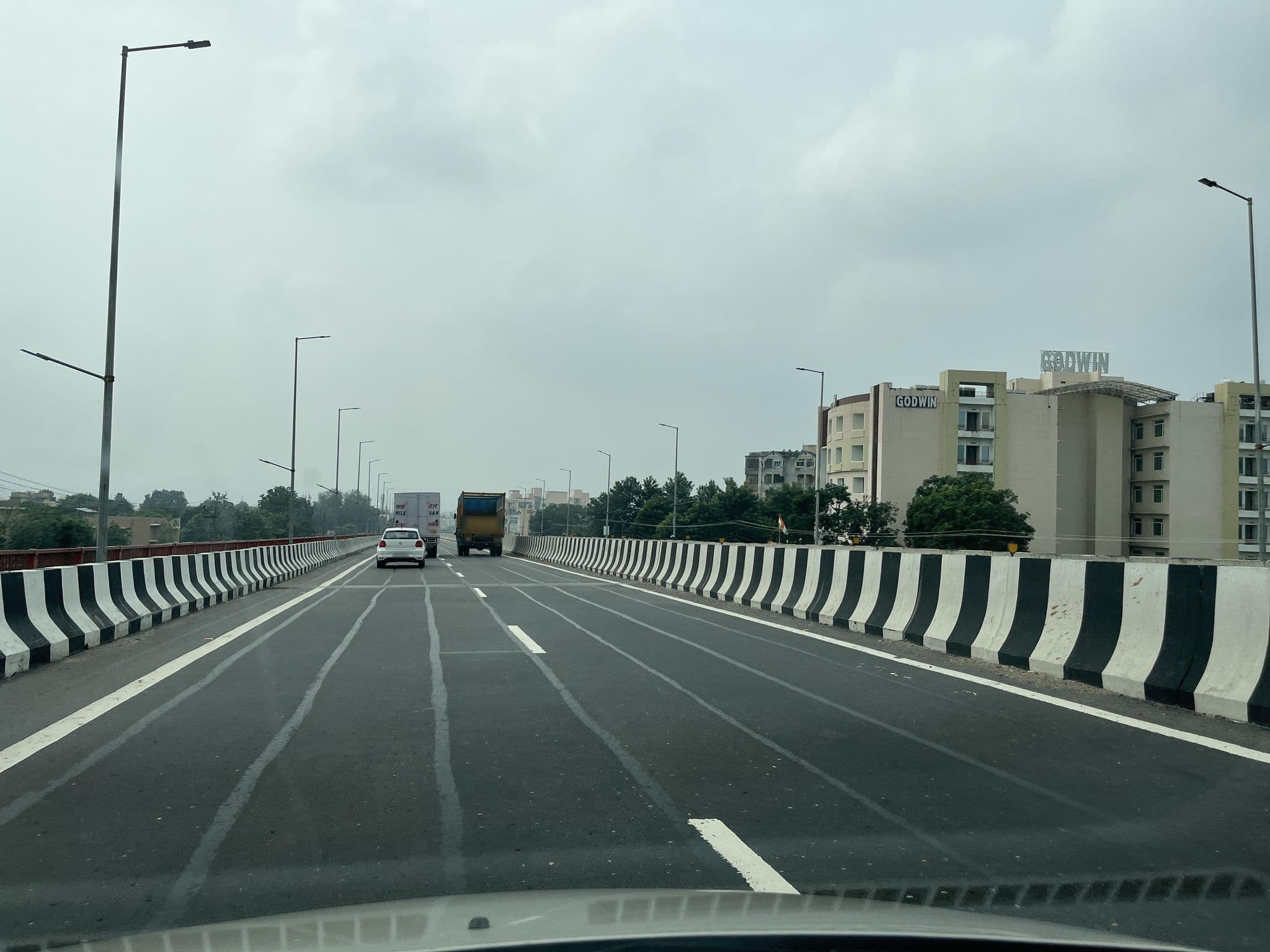 Street view near Hotel Park View, Rāīwāla Bara — © lakshyajeet (CC BY-SA · Mapillary)