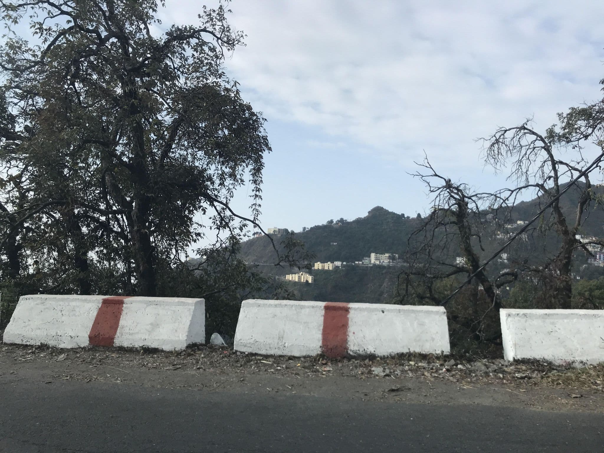 Street view near Hakman's Grand Hotel Mussoorie, Mussoorie — © miguel_andrade (CC BY-SA · Mapillary)