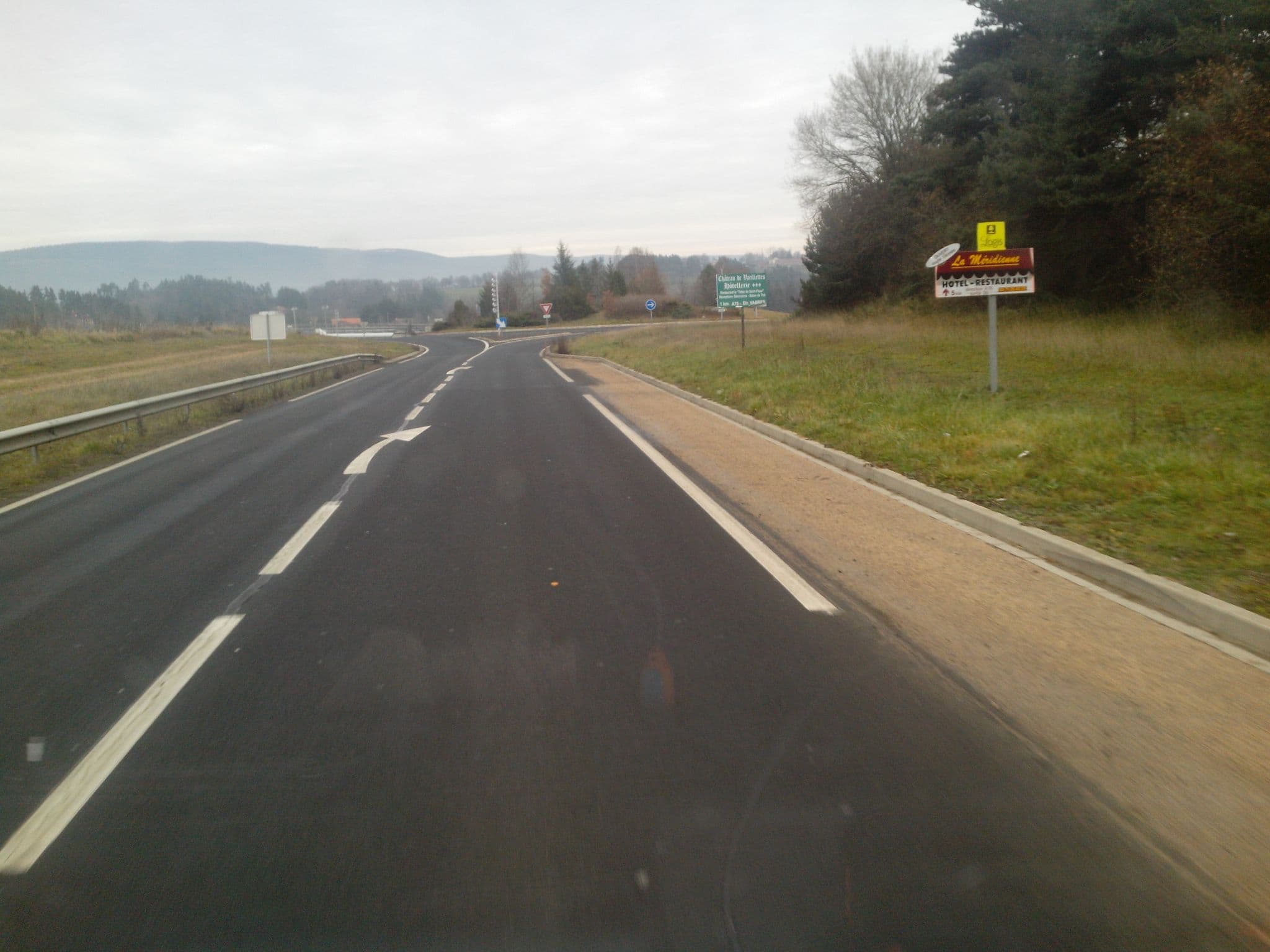 Street view near Hôtel Cantal Cottages, Saint-Flour — © hamlet (CC BY-SA · Mapillary)