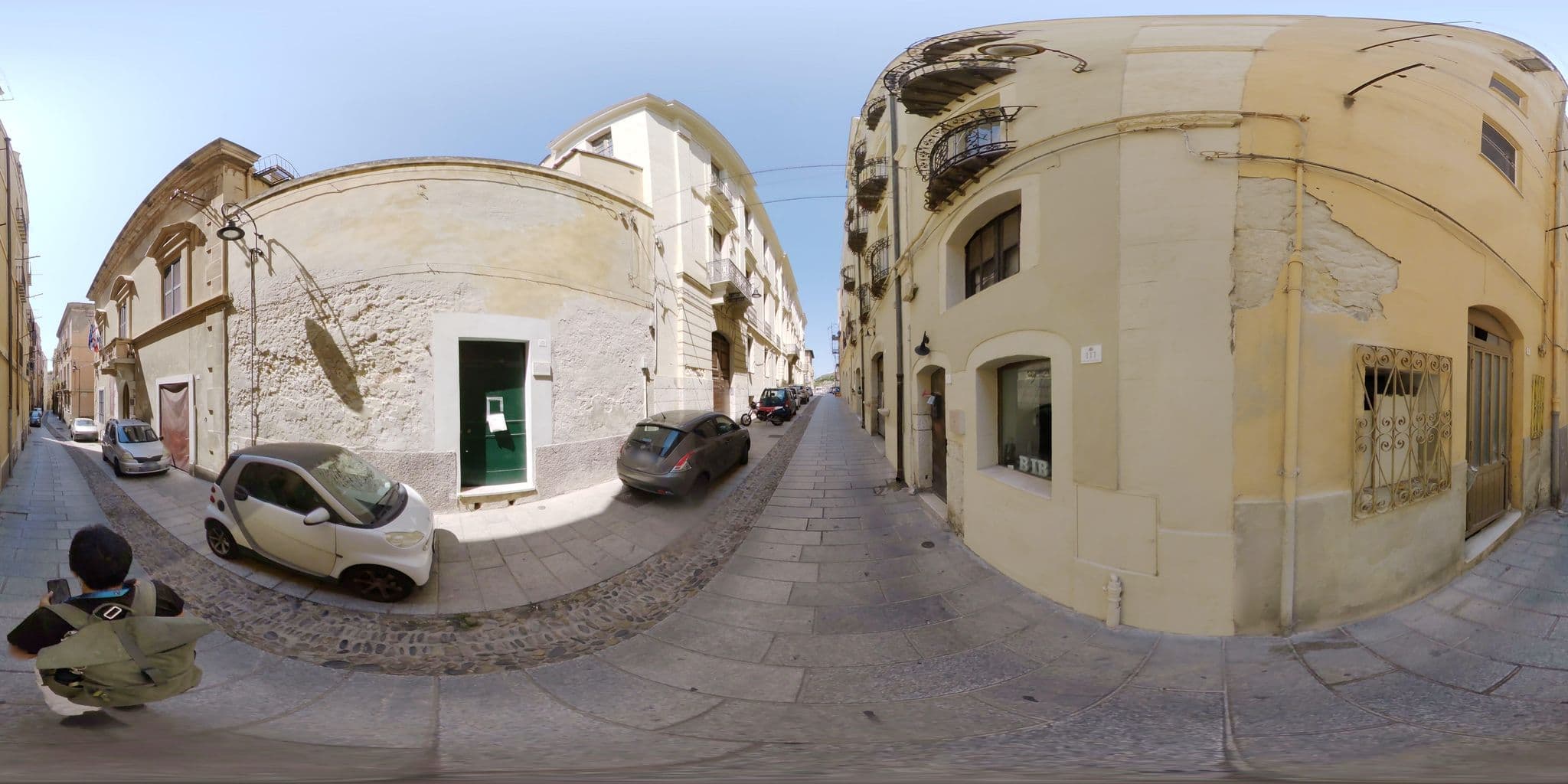 Street view near Rose Rosse B&B, Cagliari — © mapconcierge (CC BY-SA · Mapillary)