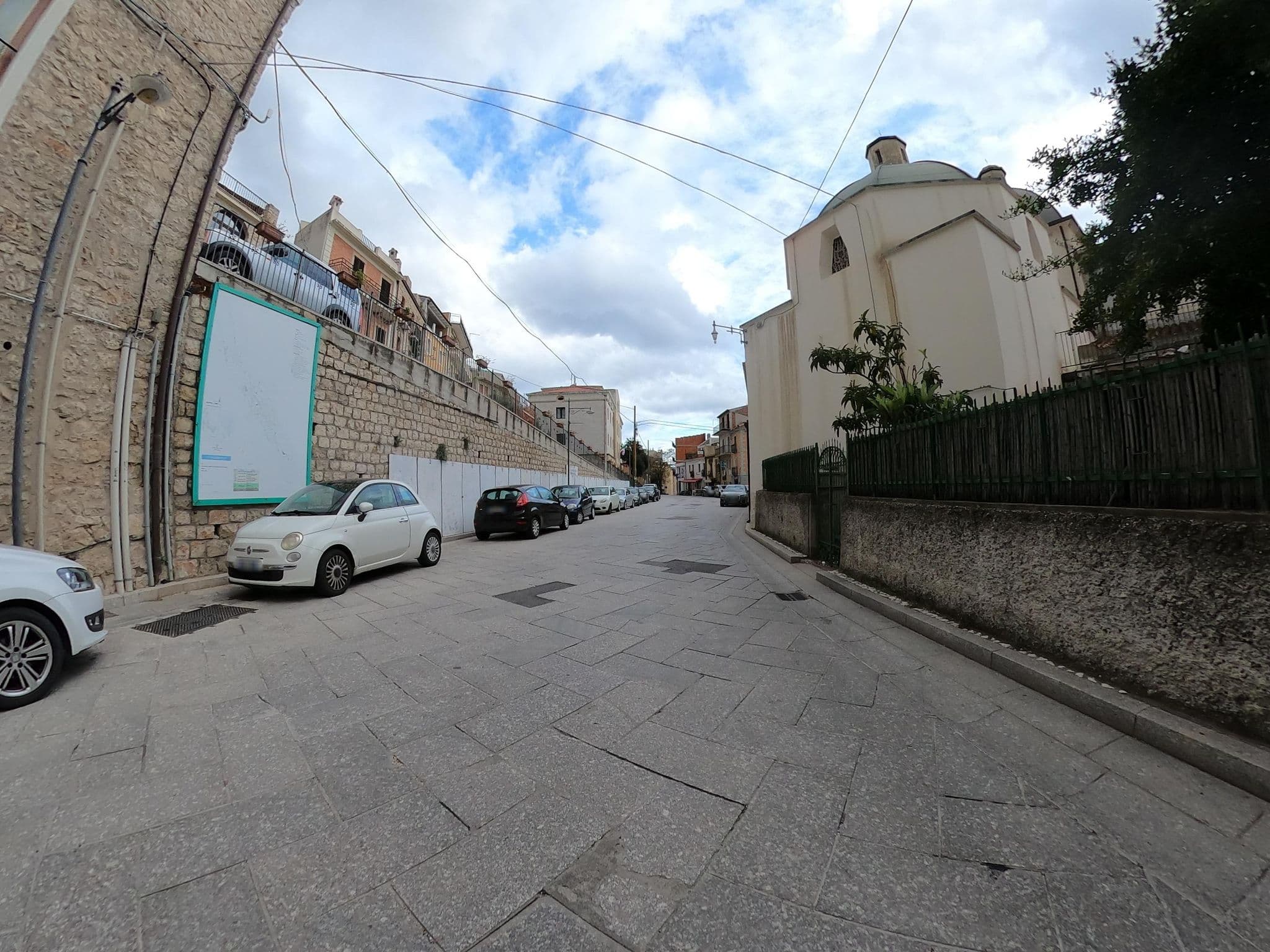 Street view near Albergo Mediterraneo SNC, Baunei — © joostjakob (CC BY-SA · Mapillary)