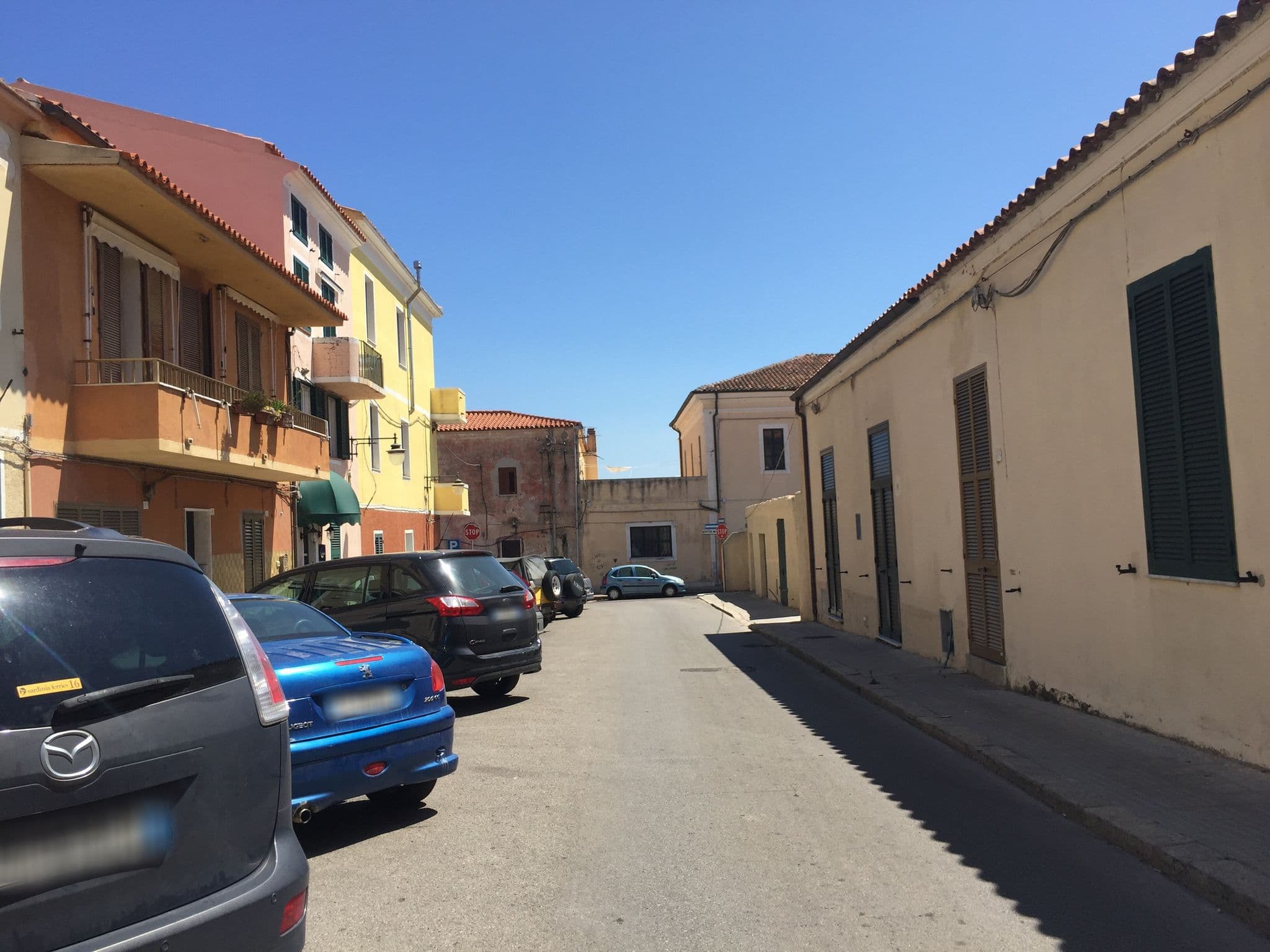 Street view near Calaluna, La Maddalena — © thepriben (CC BY-SA · Mapillary)
