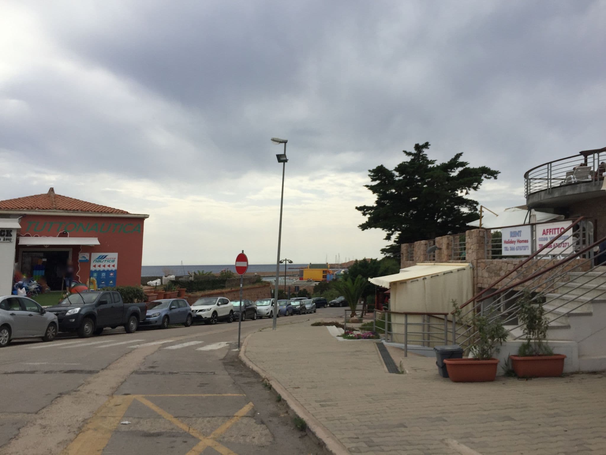 Street view near Le Rose Marine, Trinità d'Agultu — © thepriben (CC BY-SA · Mapillary)