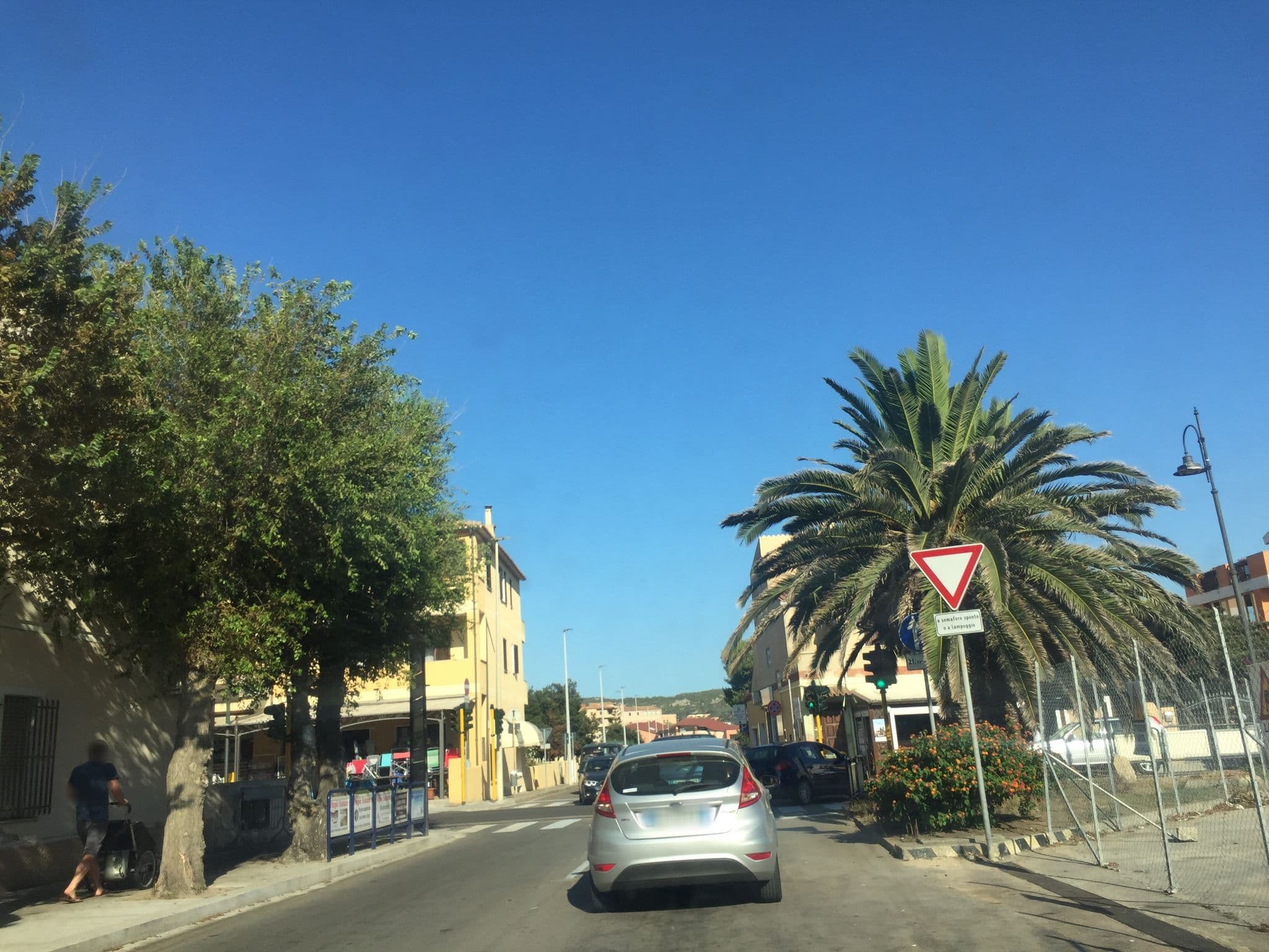 Street view near Da Adriana Guesthouse, Santa Teresa Gallura — © thepriben (CC BY-SA · Mapillary)