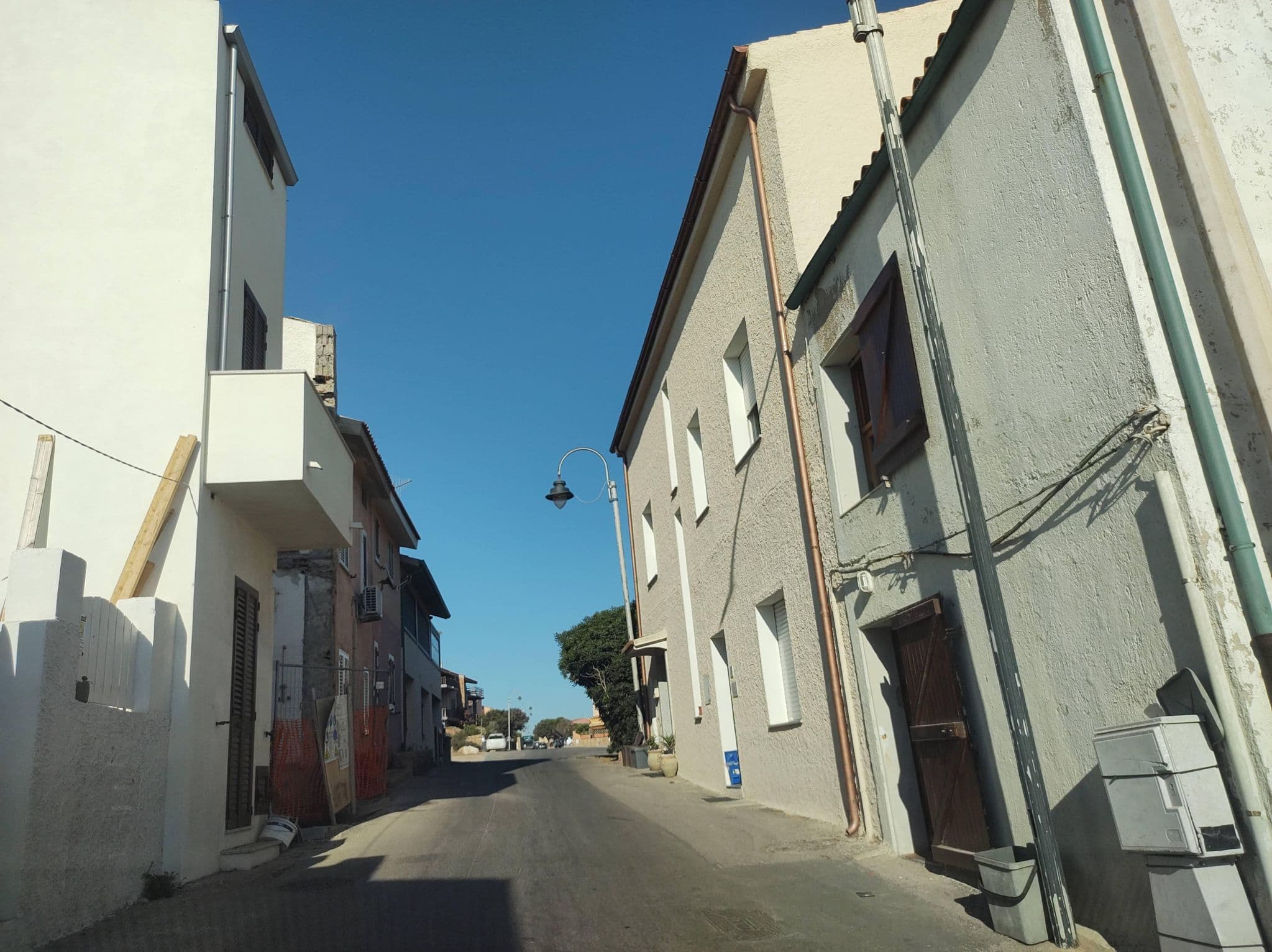 Street view near Albergo Corallo SAS di Mignozzi Francesco & C., Trinità d'Agultu — © thetornado76 (CC BY-SA · Mapillary)
