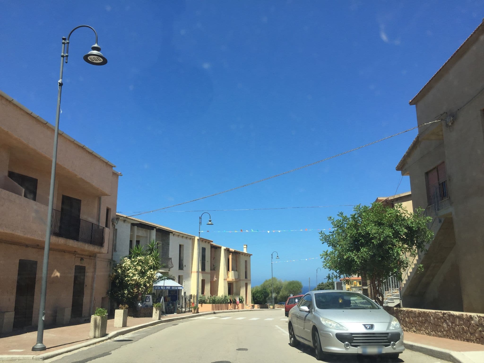 Street view near L'Uliveto di Spezzigu Vittorio, Badesi — © thepriben (CC BY-SA · Mapillary)