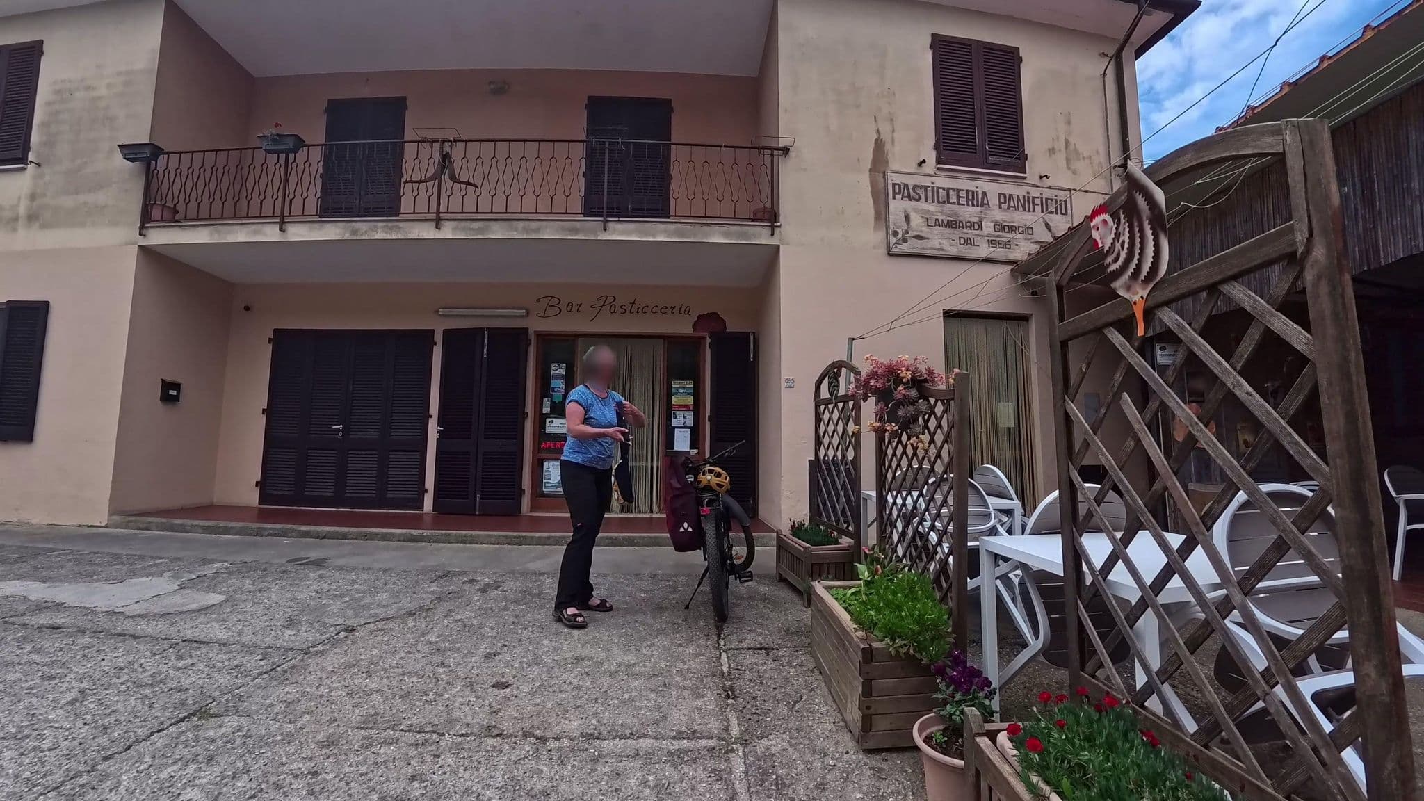 Street view near Ville Degli Ulivi, Campo nell'Elba — © voyage-hors-saison (CC BY-SA · Mapillary)