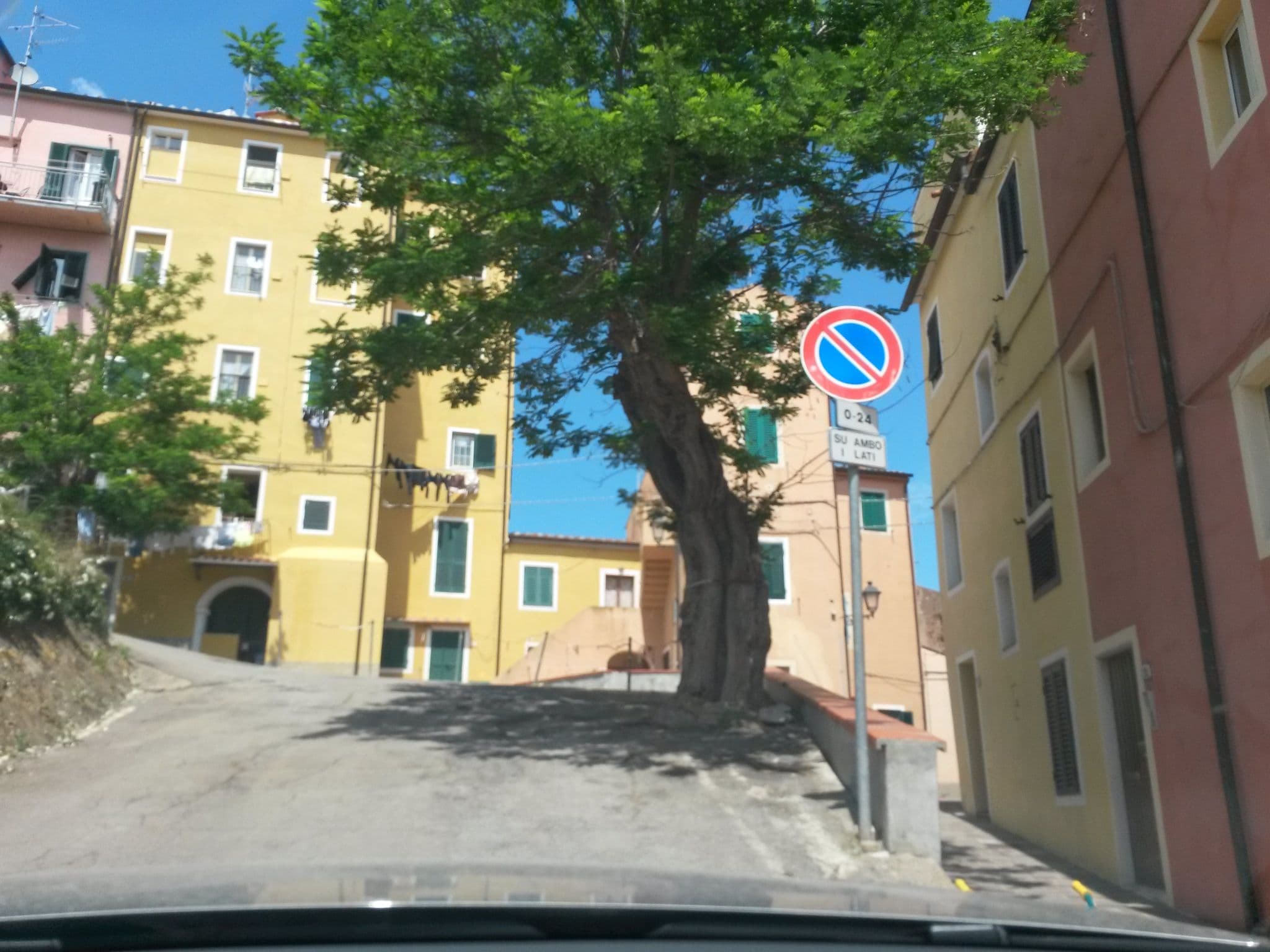 Street view near Appartamenti Rio Marina, Rio Marina — © rausk (CC BY-SA · Mapillary)