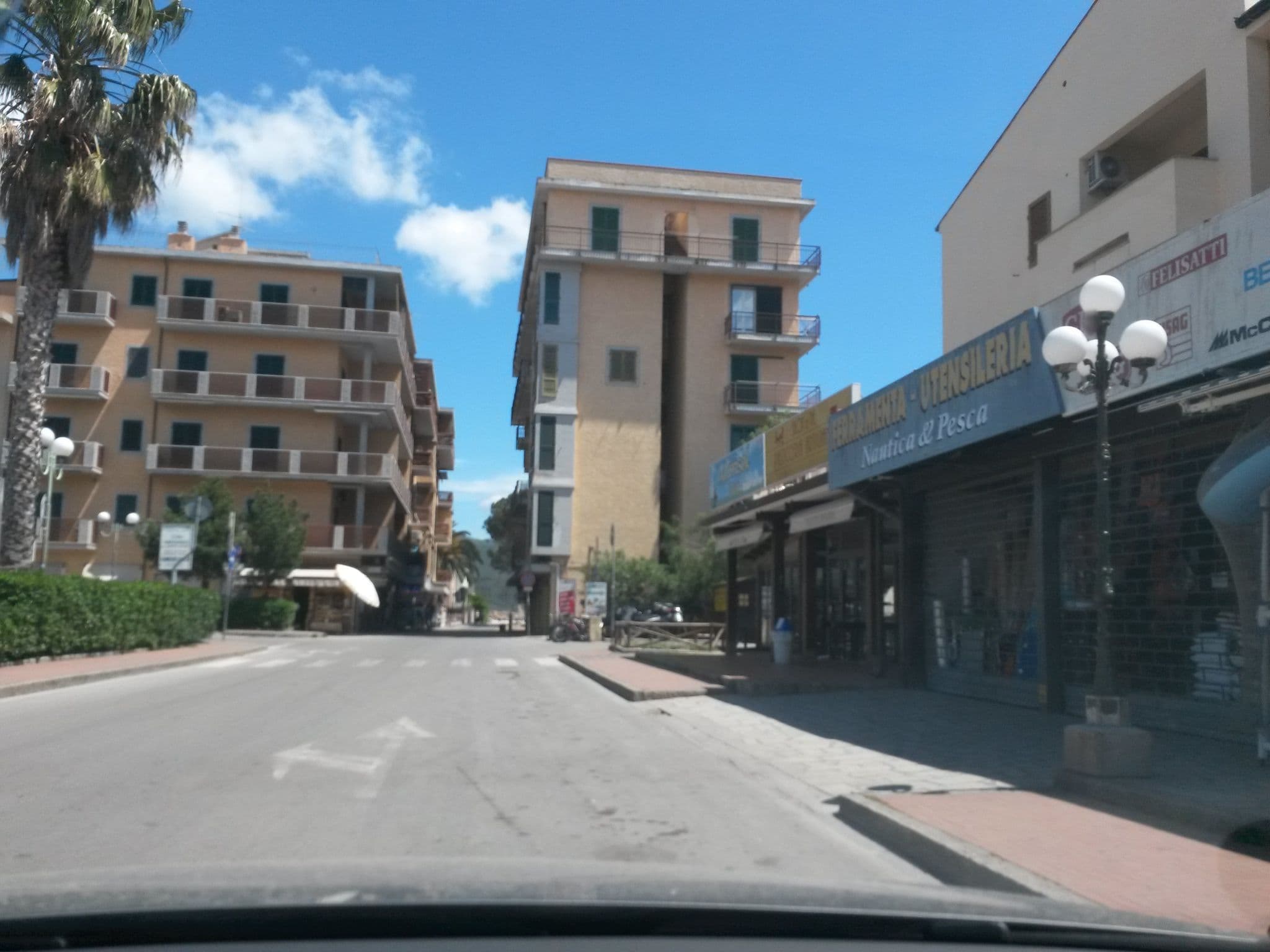 Street view near Orizzonti, Campo nell'Elba — © rausk (CC BY-SA · Mapillary)