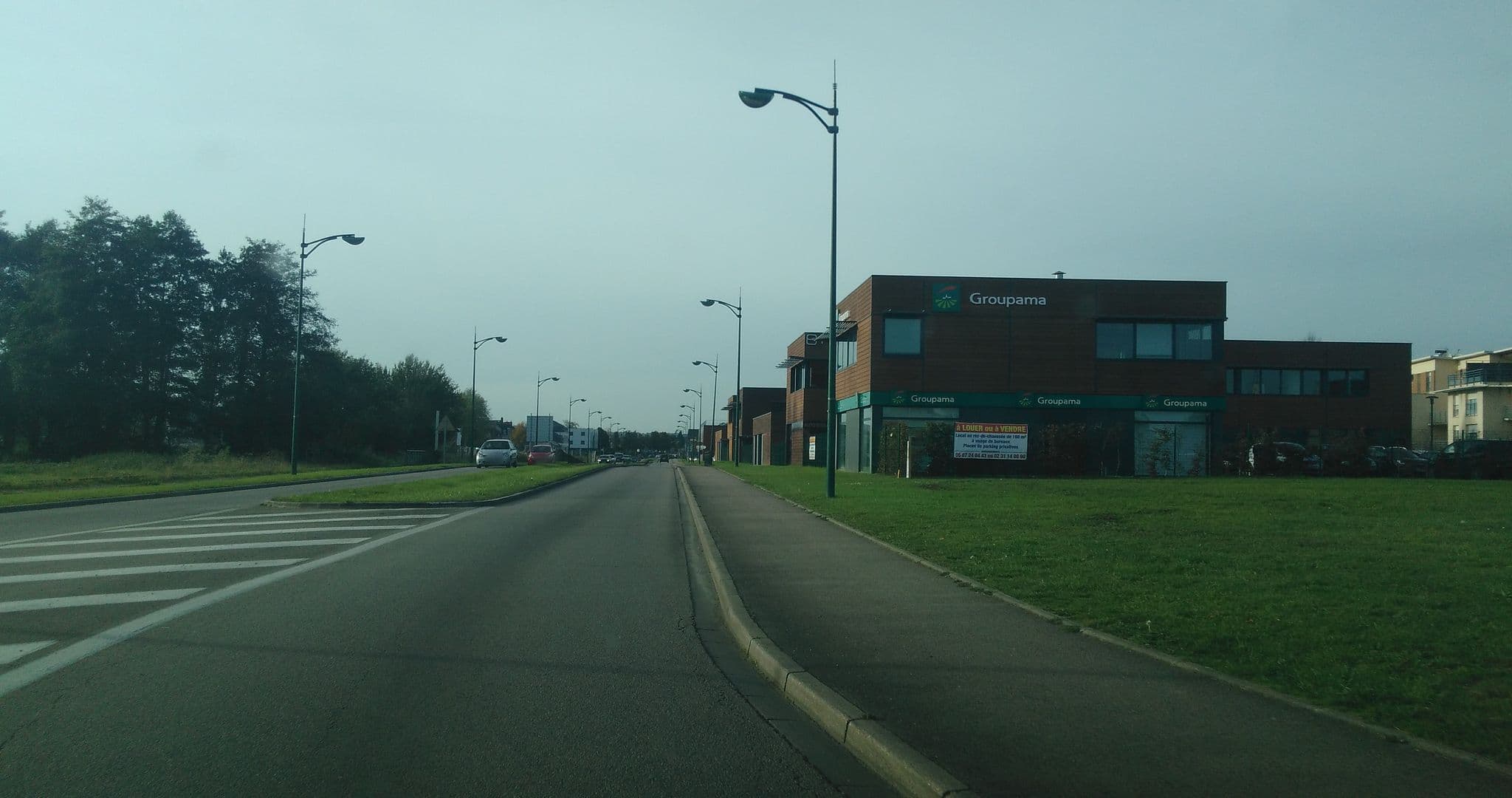 Street view near Hôtel Acadine, Pont-Audemer — © panieravide (CC BY-SA · Mapillary)