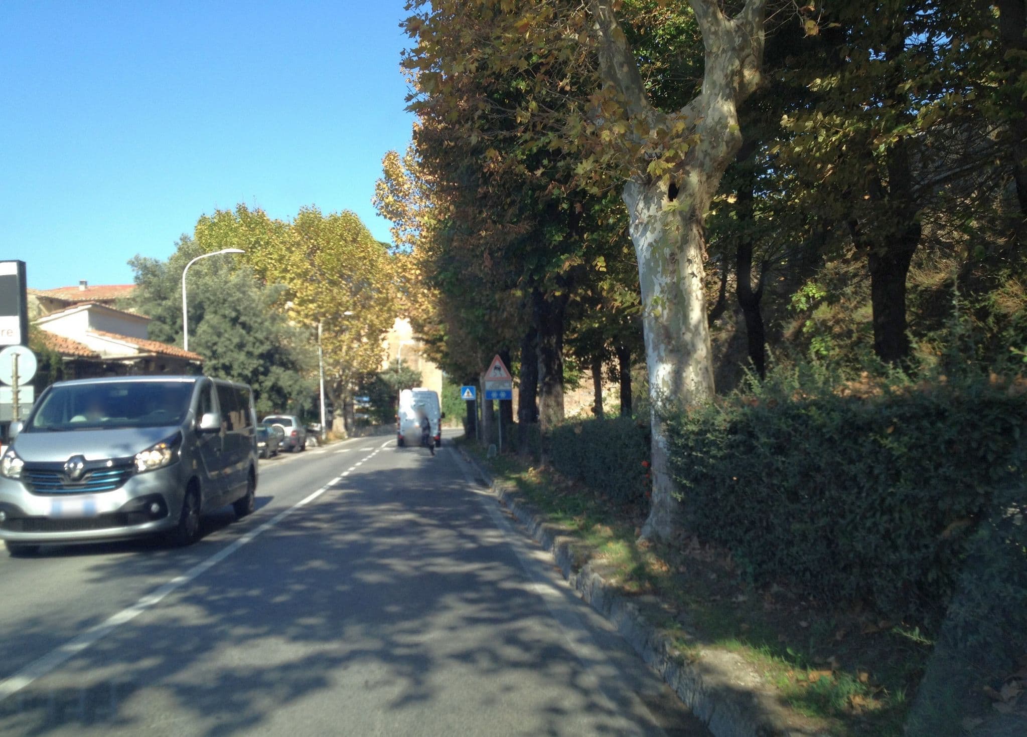 Street view near Fattoria Guıccıardını, San Gimignano — © istefanos (CC BY-SA · Mapillary)