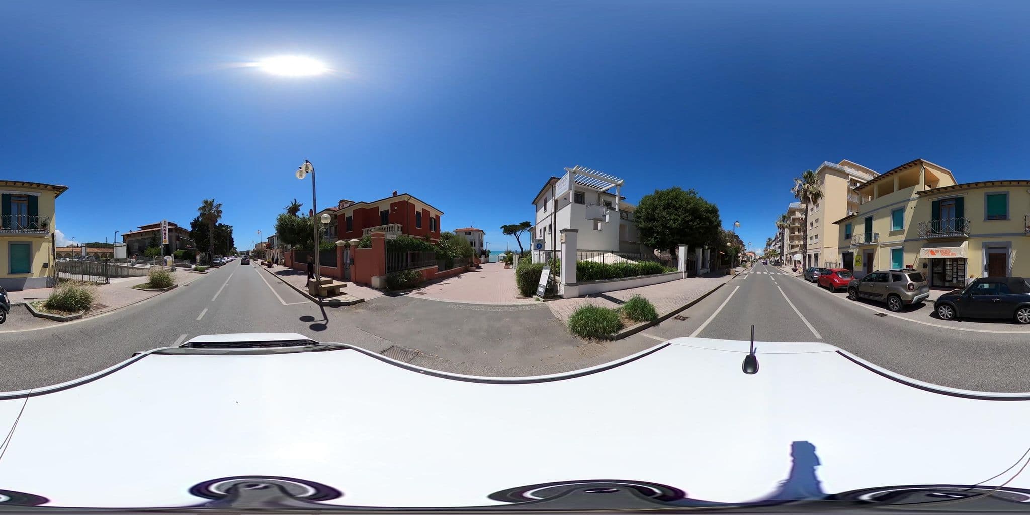 Street view near Il Cantinone, San Vincenzo — © momix (CC BY-SA · Mapillary)