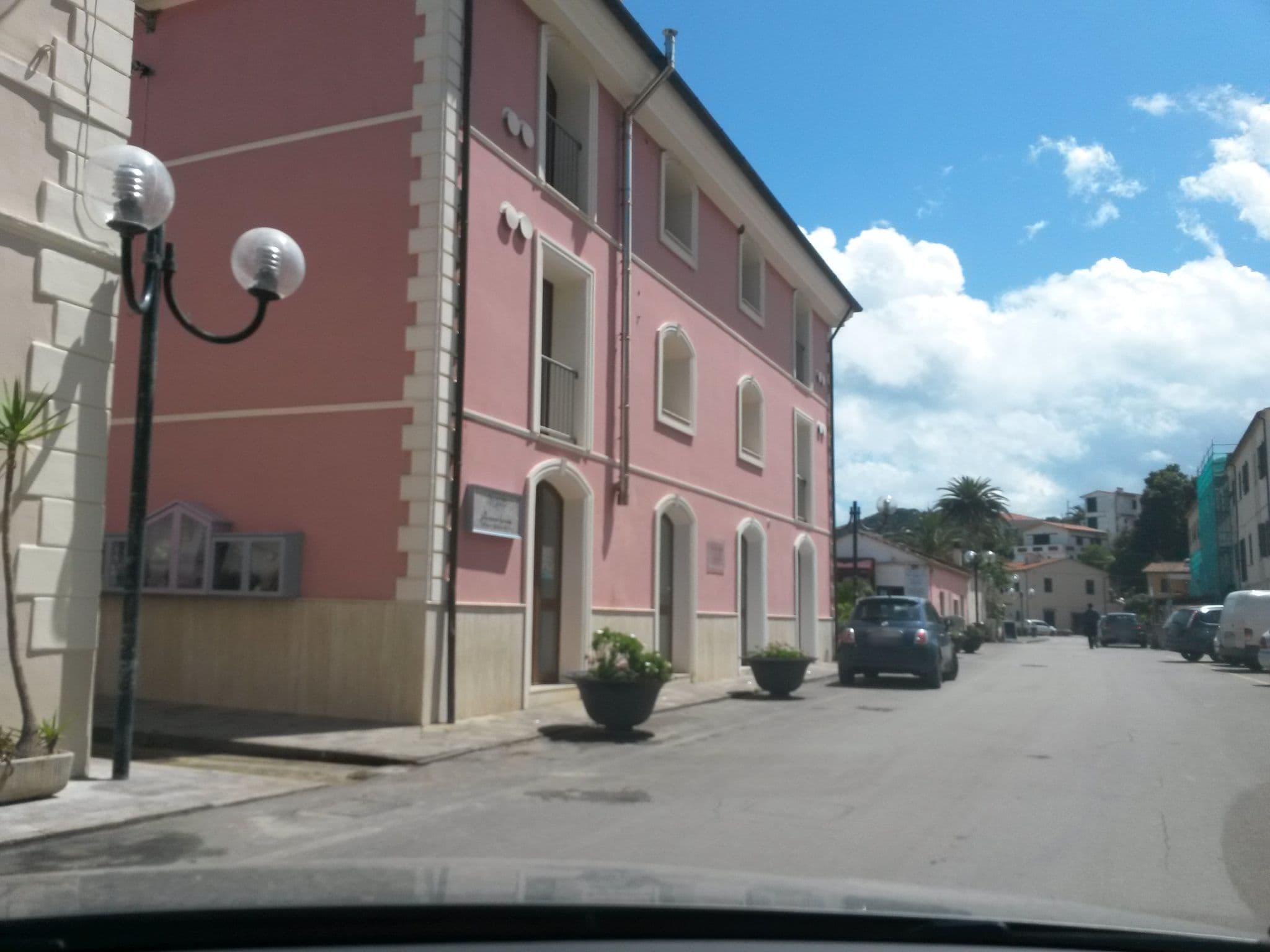 Street view near La Vecchia Scuola, Rio Marina — © rausk (CC BY-SA · Mapillary)