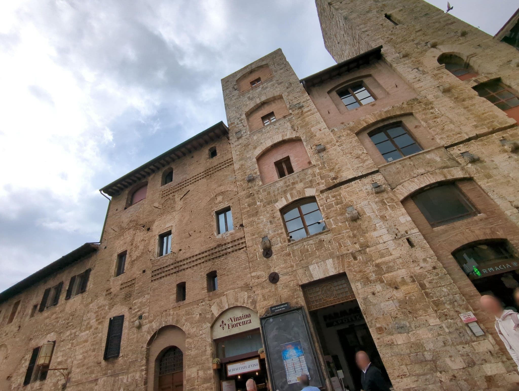 Street view near Hotel Select, San Gimignano — © ente (CC BY-SA · Mapillary)