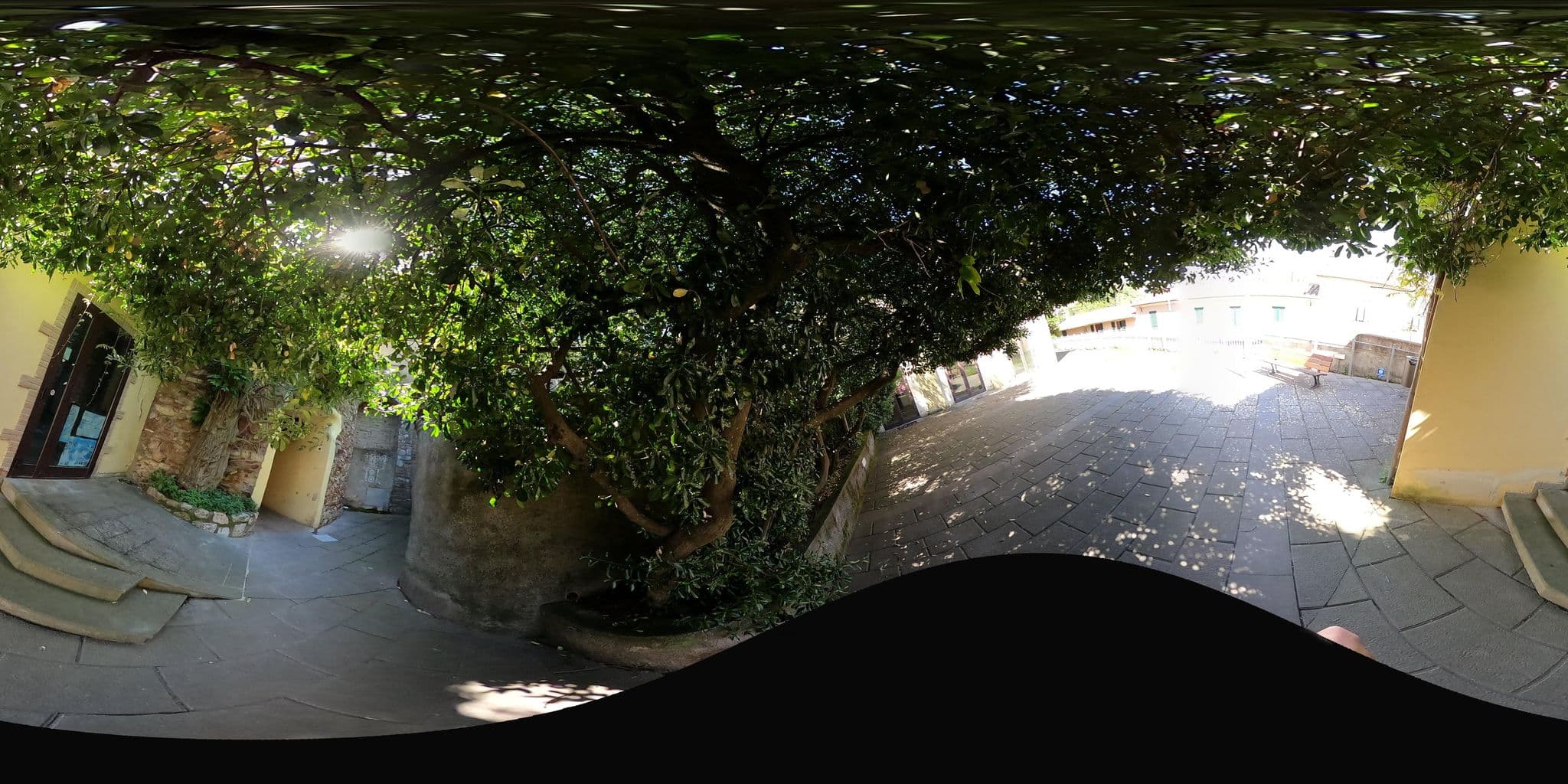 Street view near Borgo agli Scudi, Campiglia Marittima — © momix (CC BY-SA · Mapillary)