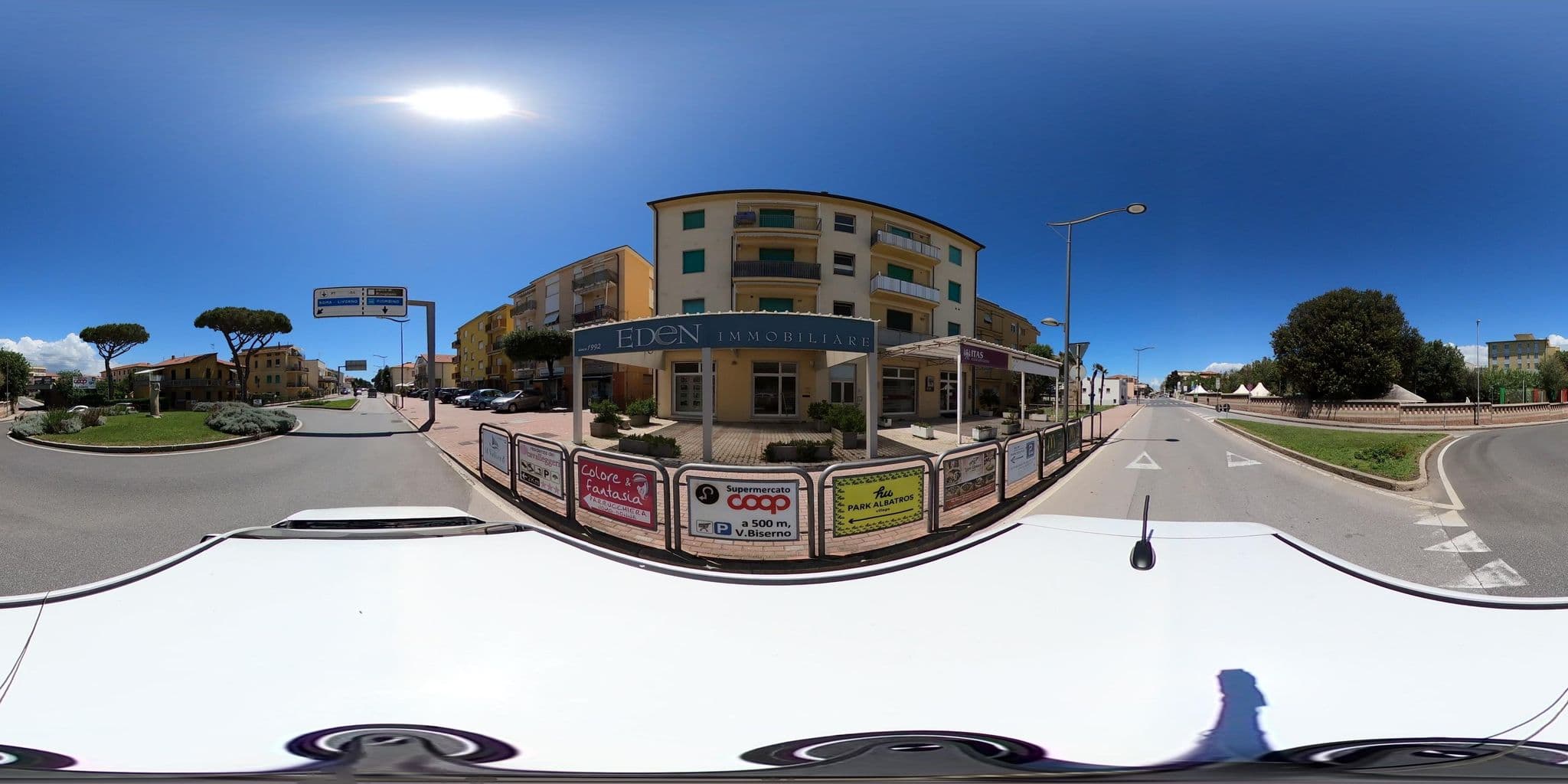 Street view near Noemi, San Vincenzo — © momix (CC BY-SA · Mapillary)
