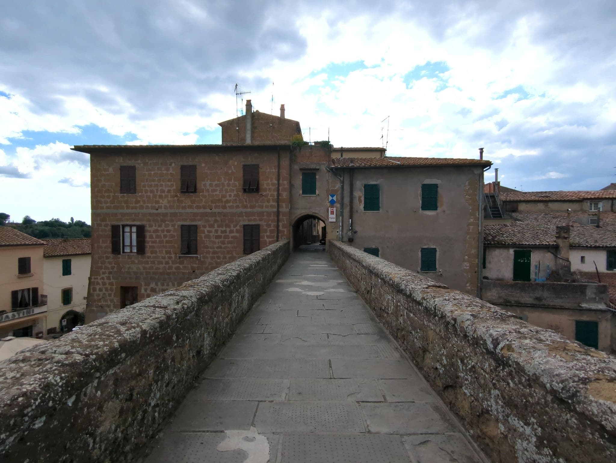 Street view near Albergo Ristorante Bar Guastini Carlo, Farnese — © ente (CC BY-SA · Mapillary)