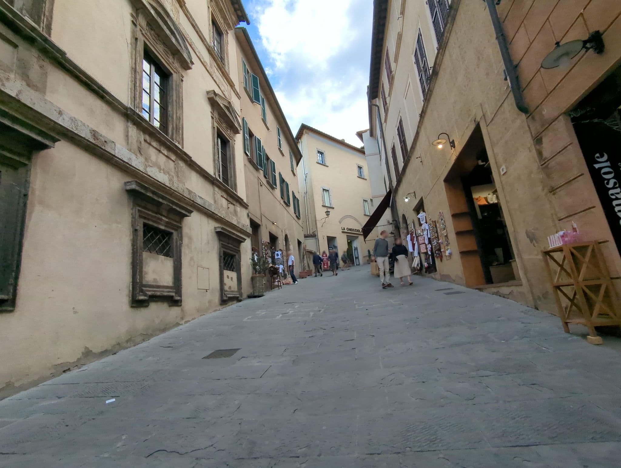 Street view near Stefania Townhouse, Montepulciano — © ente (CC BY-SA · Mapillary)