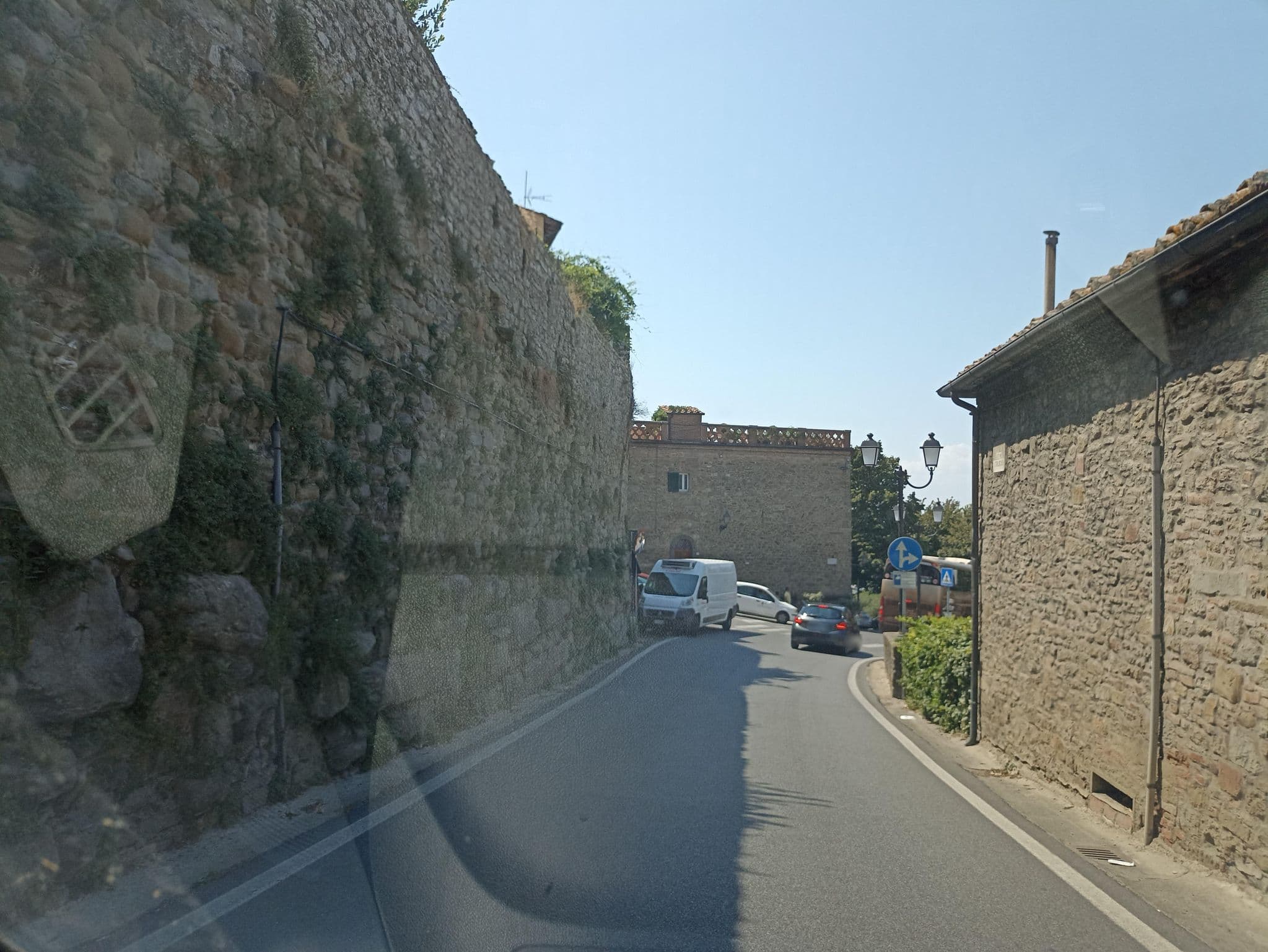 Street view near Casina Iannelli, Cortona — © massic80 (CC BY-SA · Mapillary)