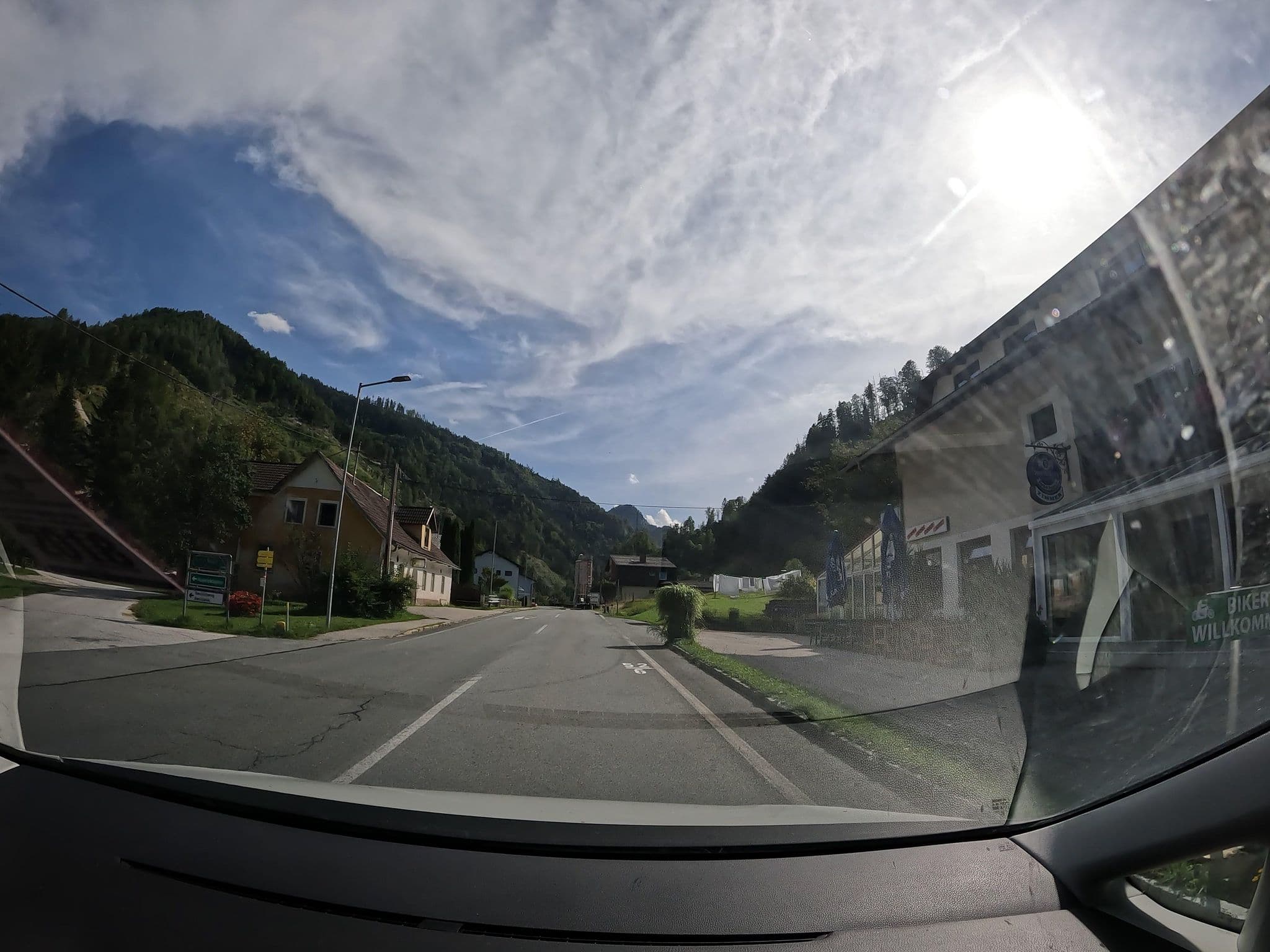 Street view near Podobnik, Eberndorf — © erias (CC BY-SA · Mapillary)