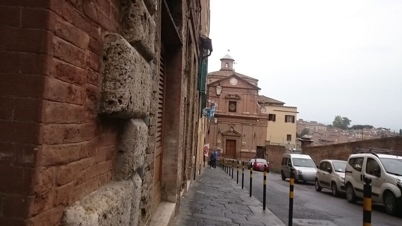 Street view near Rinidia - Siena Centro, Siena — © msdess (CC BY-SA · Mapillary)