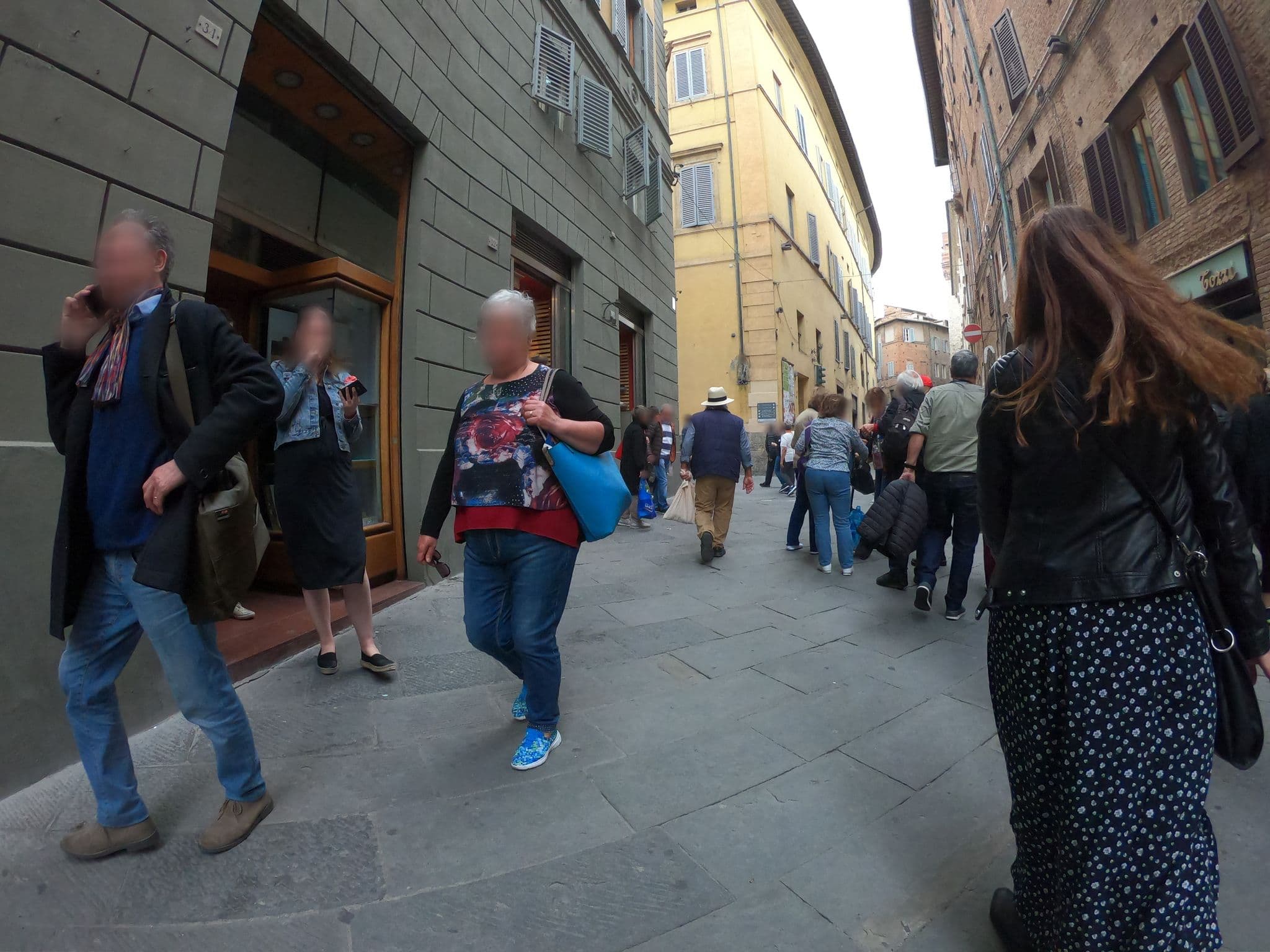 Street view near Agriturismo il Castagno, Siena — © marcuscalabresus (CC BY-SA · Mapillary)