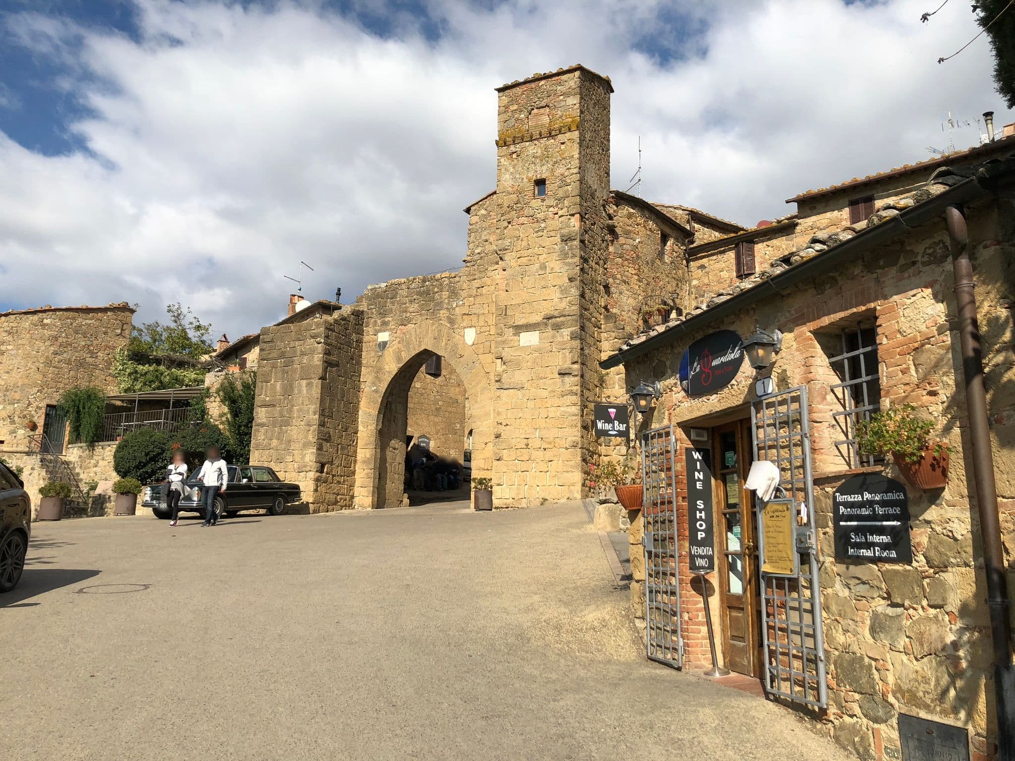 Street view near B&B Daria Montichiello, Pienza — © adirricor (CC BY-SA · Mapillary)