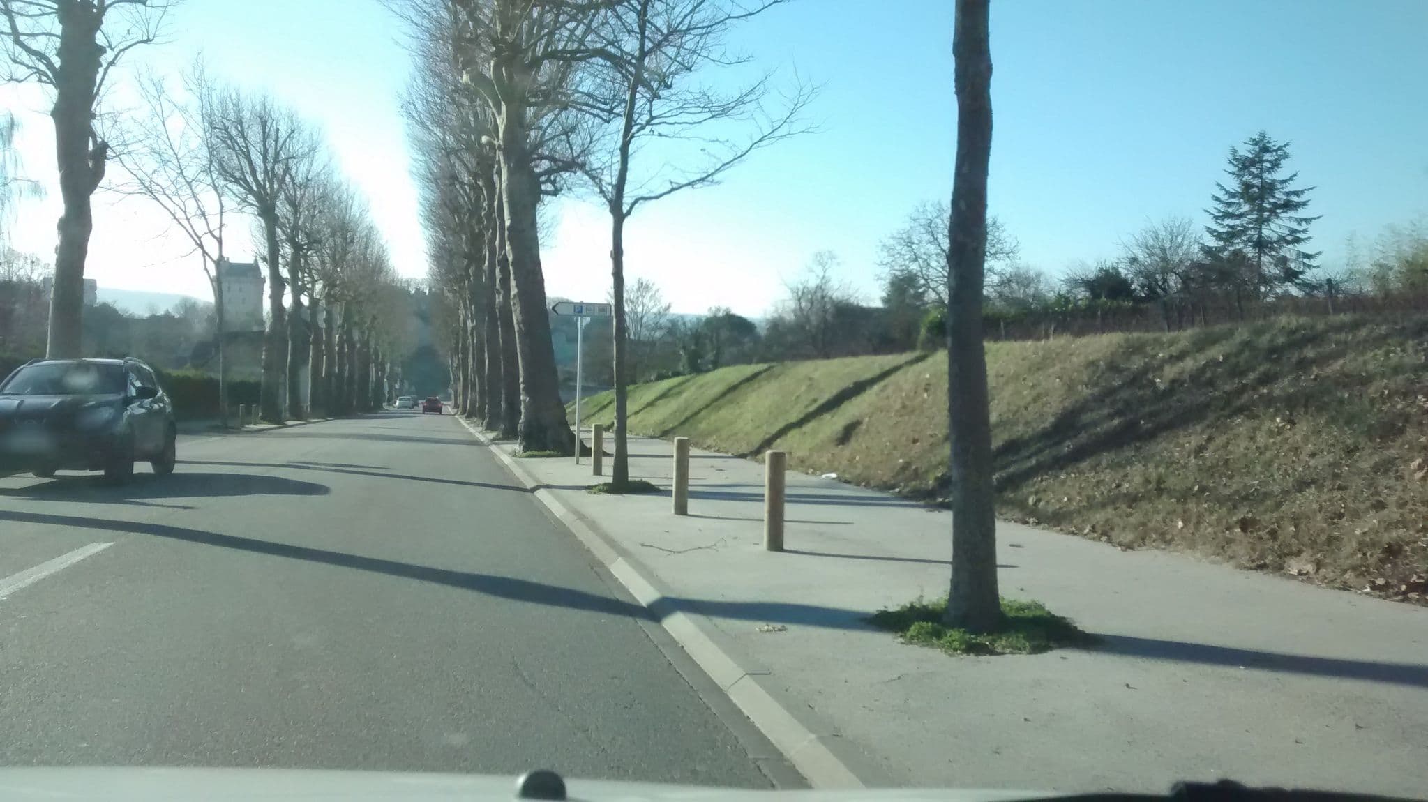 Street view near Aire Camping-Cars Chinon, Chinon — © mgageo (CC BY-SA · Mapillary)