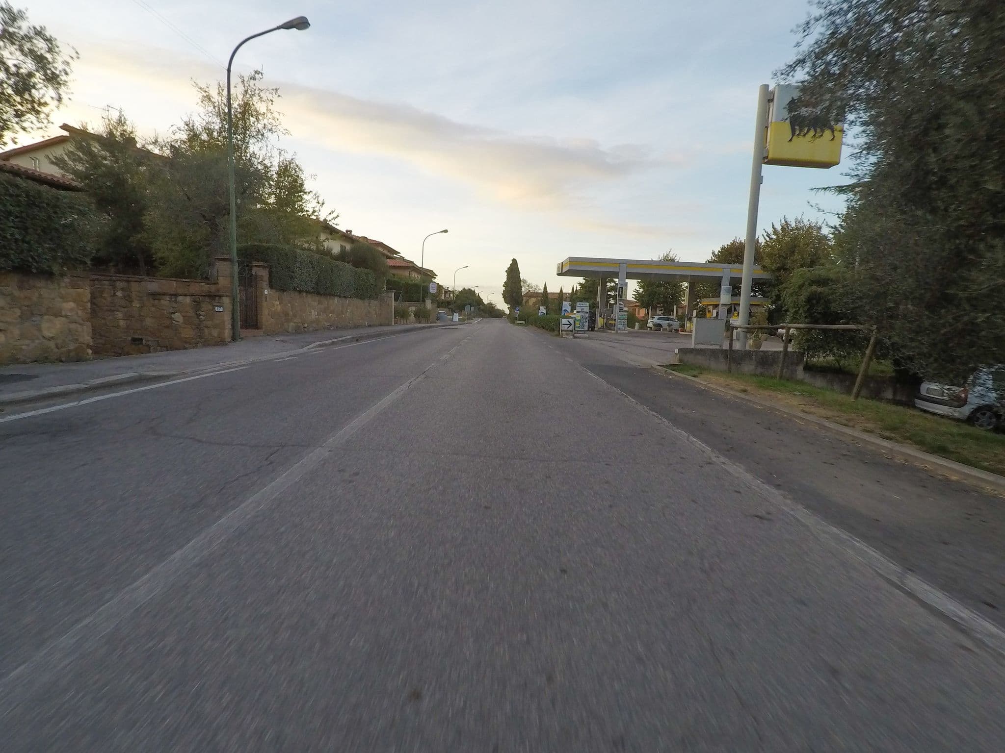 Street view near Bernini Gloria SAS, Pienza — © esario (CC BY-SA · Mapillary)
