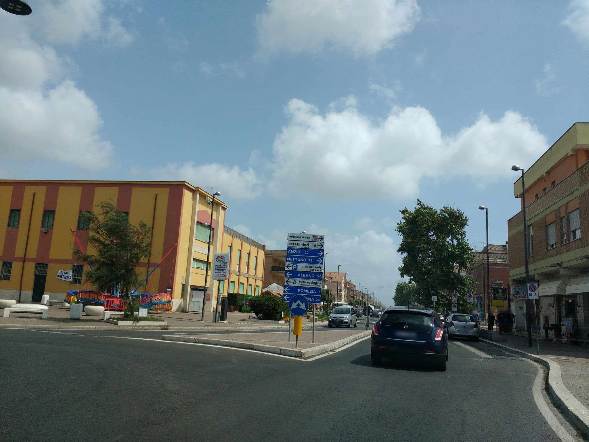 Street view near Hotel La Vela, Torvaianica — © thetornado76 (CC BY-SA · Mapillary)