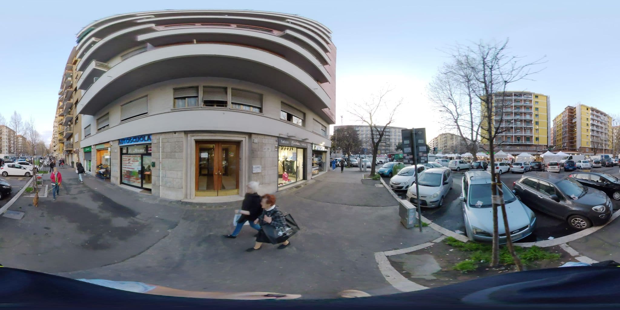 Street view near La Suite di Trastevere, Testaccio — © stefan-RolfsRom (CC BY-SA · Mapillary)