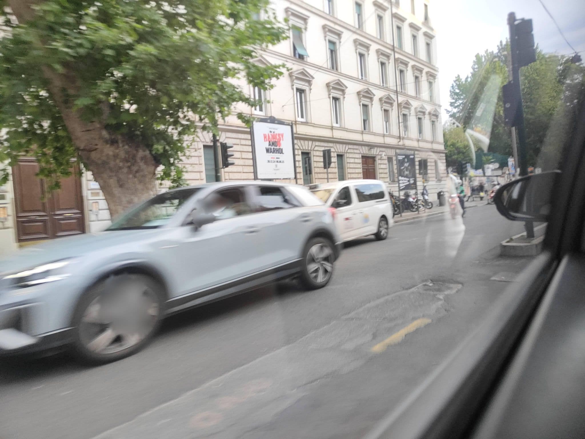 Street view near b&b Dulcis in Fundo ,, Trastevere — © omfg_notpr (CC BY-SA · Mapillary)