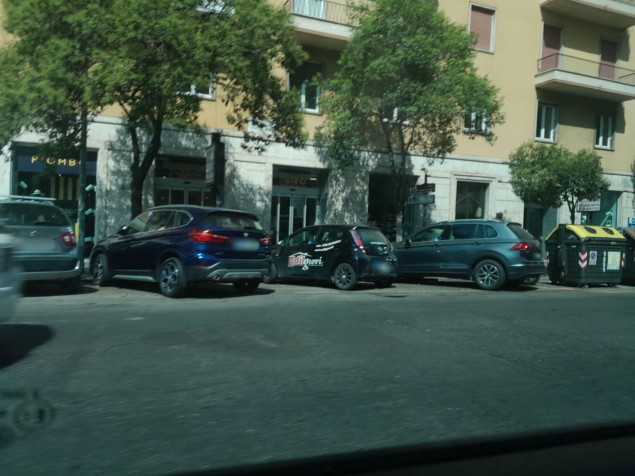 Street view near Waytostay, Celio — © omfg_notpr (CC BY-SA · Mapillary)
