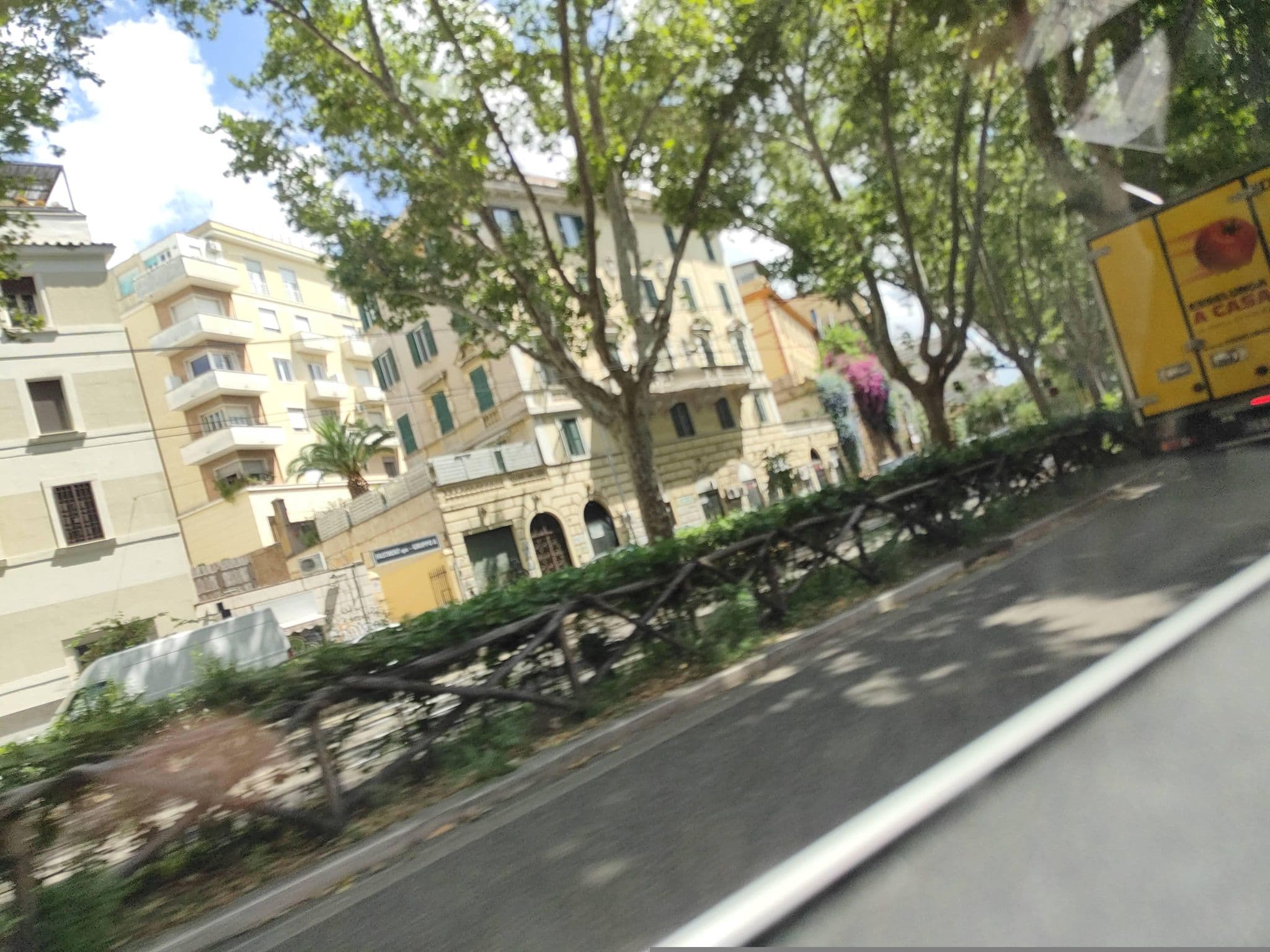 Street view near The Paradise Art Rome, Trastevere — © omfg_notpr (CC BY-SA · Mapillary)