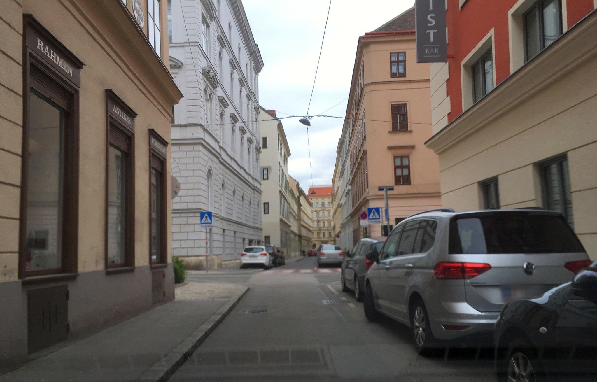 Street view near Artist, Josefstadt — © istefanos (CC BY-SA · Mapillary)