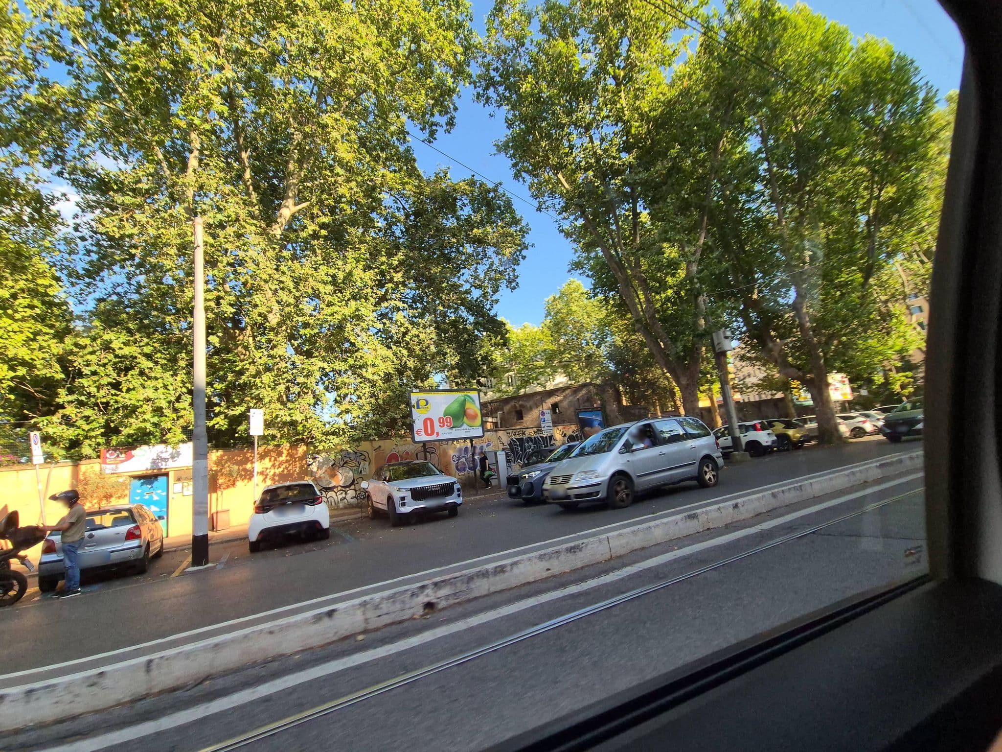 Street view near Chroma Italy - Chroma Apt Trastevere, Trastevere — © omfg_notpr (CC BY-SA · Mapillary)