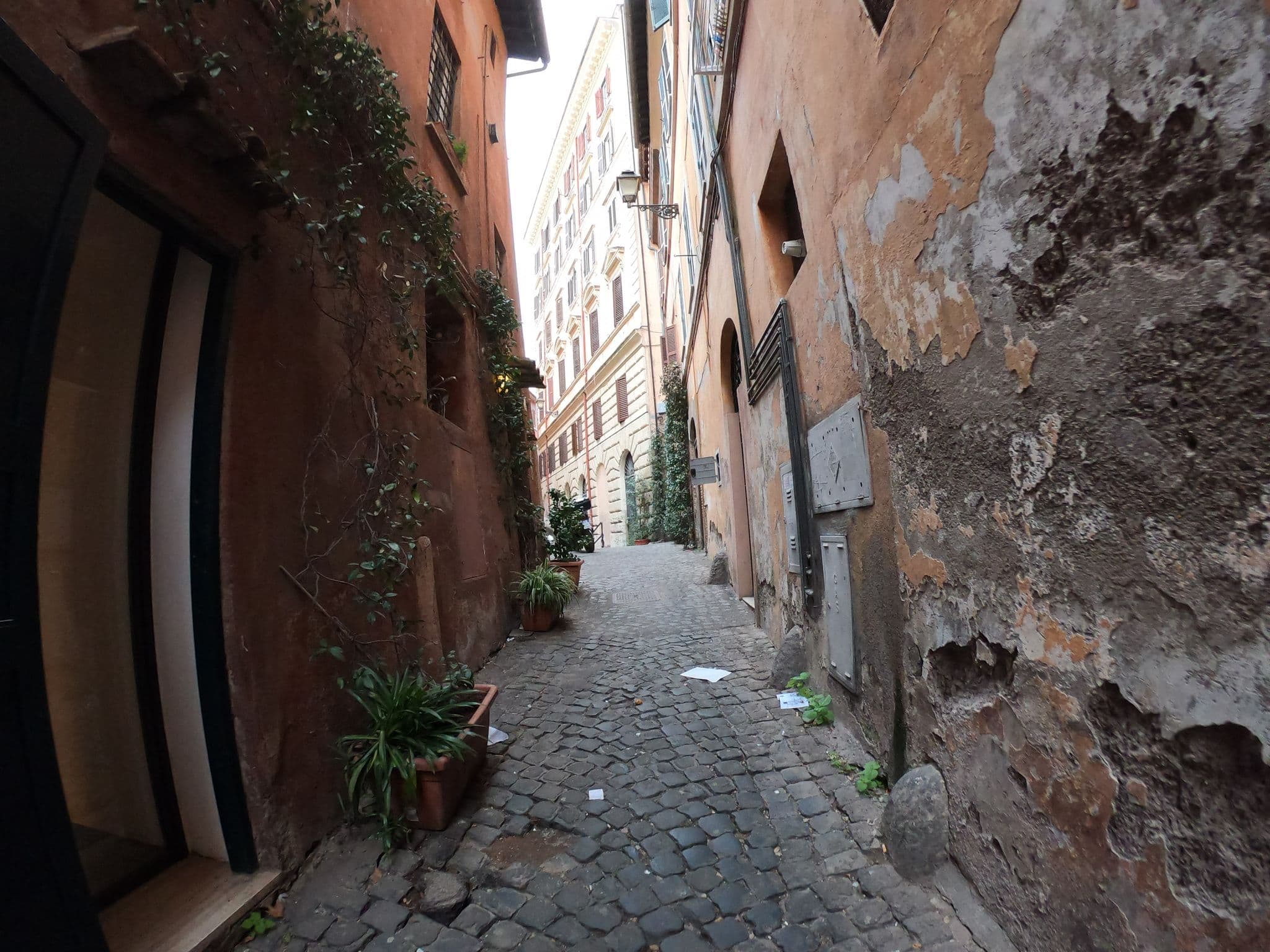 Street view near Scent Of Trastevere, Ripa — © richlv (CC BY-SA · Mapillary)