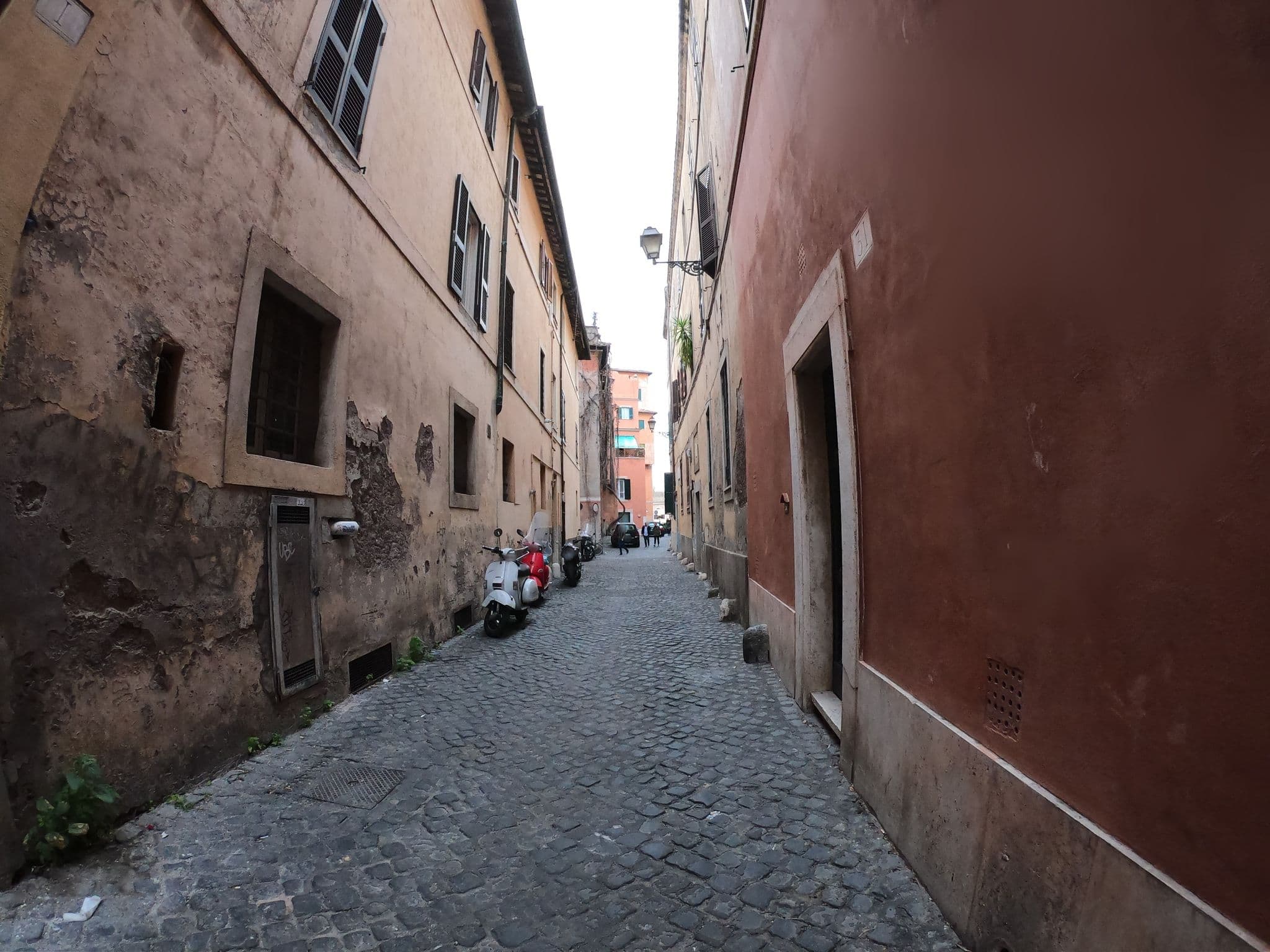 Street view near Garden Scarpetta, Ripa — © richlv (CC BY-SA · Mapillary)