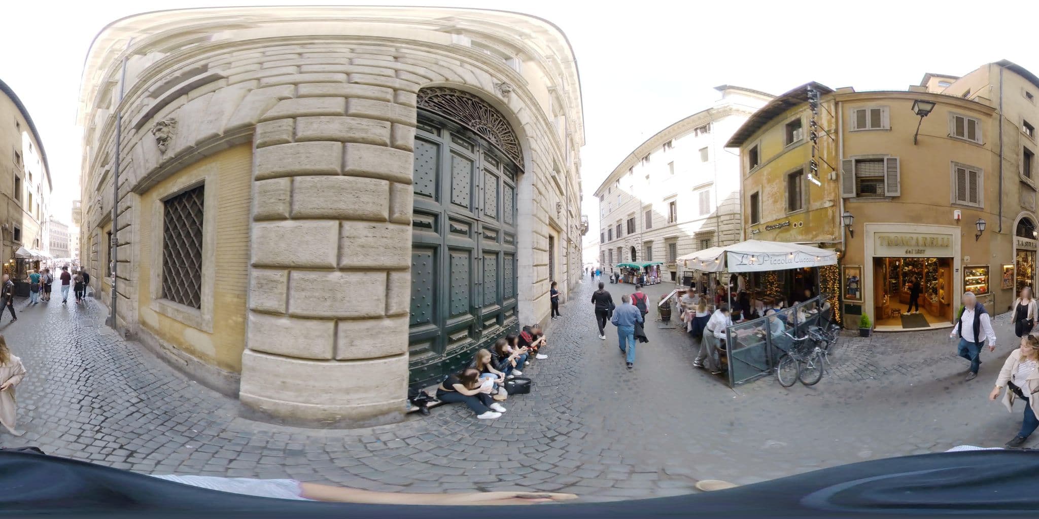 Street view near St. George Roma Second Floor, Parione — © stefan-RolfsRom (CC BY-SA · Mapillary)