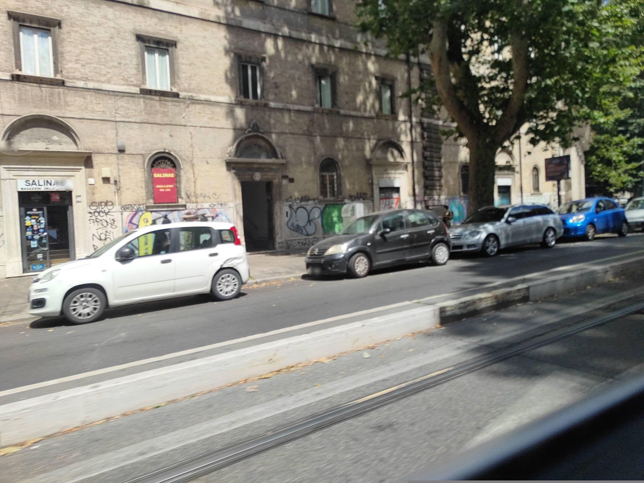 Street view near Leila's Apartment, Trastevere — © omfg_notpr (CC BY-SA · Mapillary)
