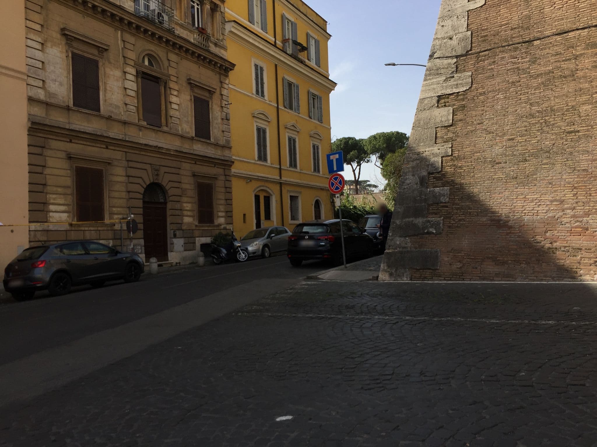 Street view near Impero Vaticano, Borgo — © richlv (CC BY-SA · Mapillary)