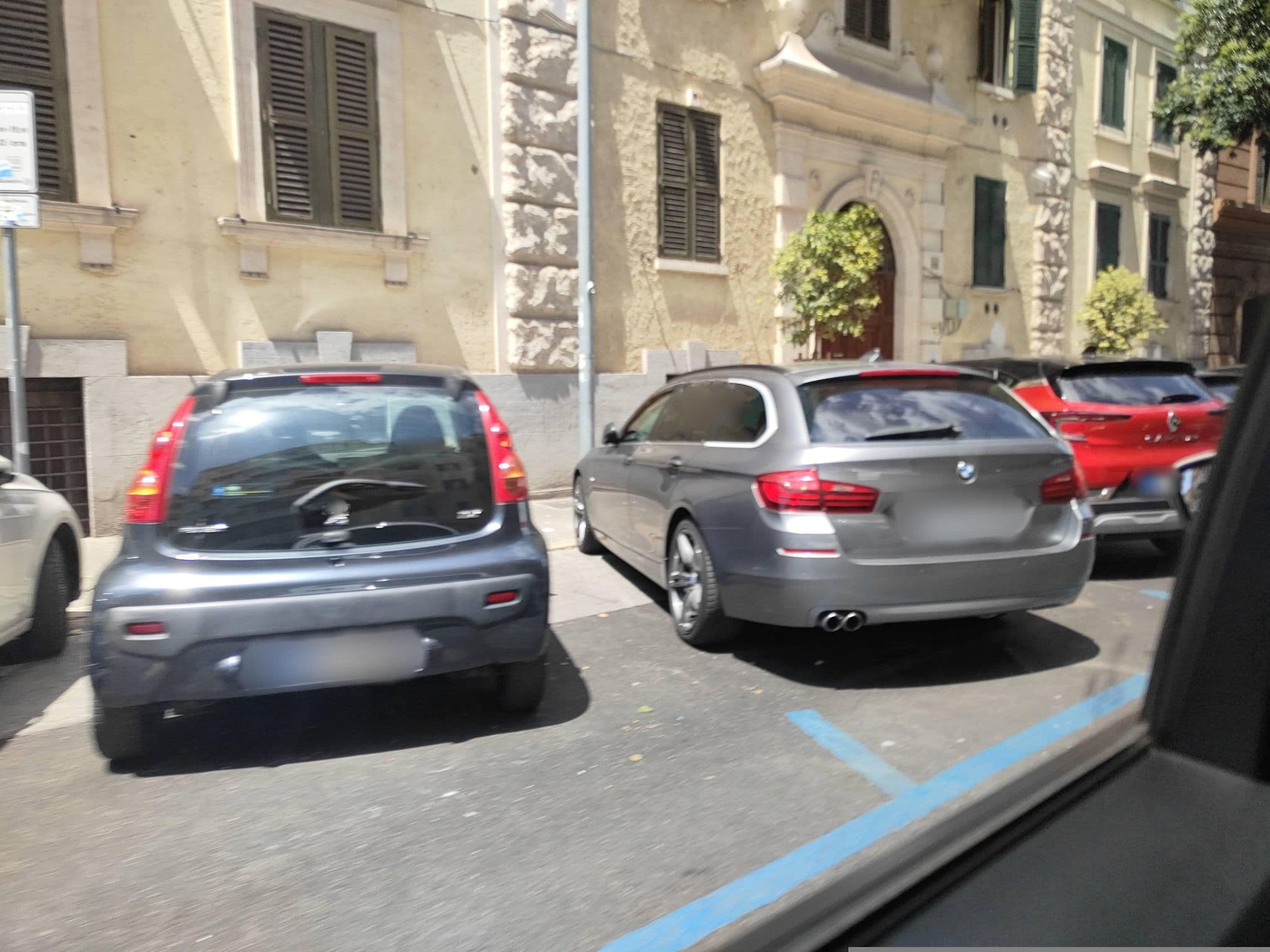Street view near Bernini House, Borgo — © omfg_notpr (CC BY-SA · Mapillary)