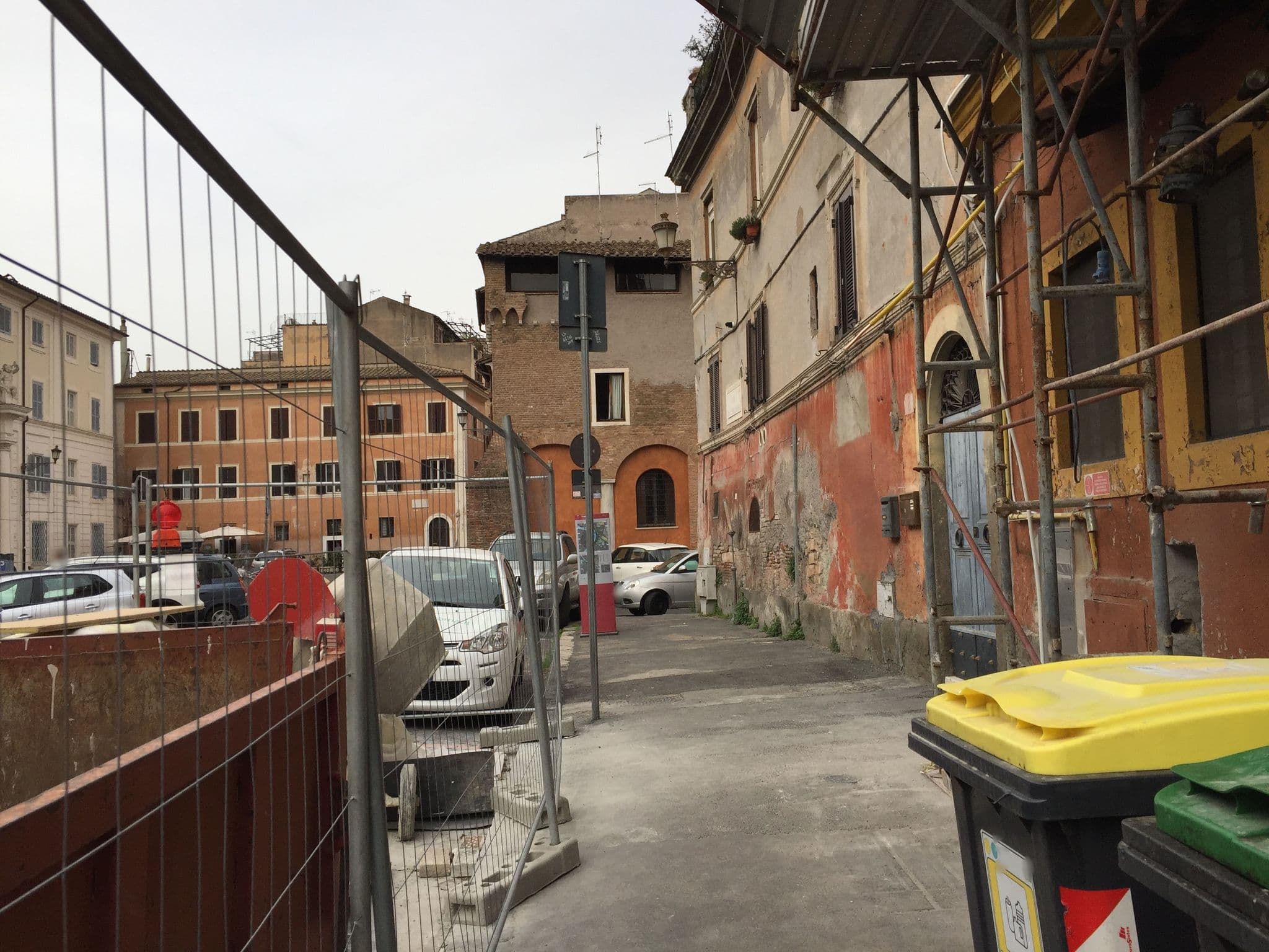 Street view near Domus Antonella a Trastevere, Ripa — © richlv (CC BY-SA · Mapillary)
