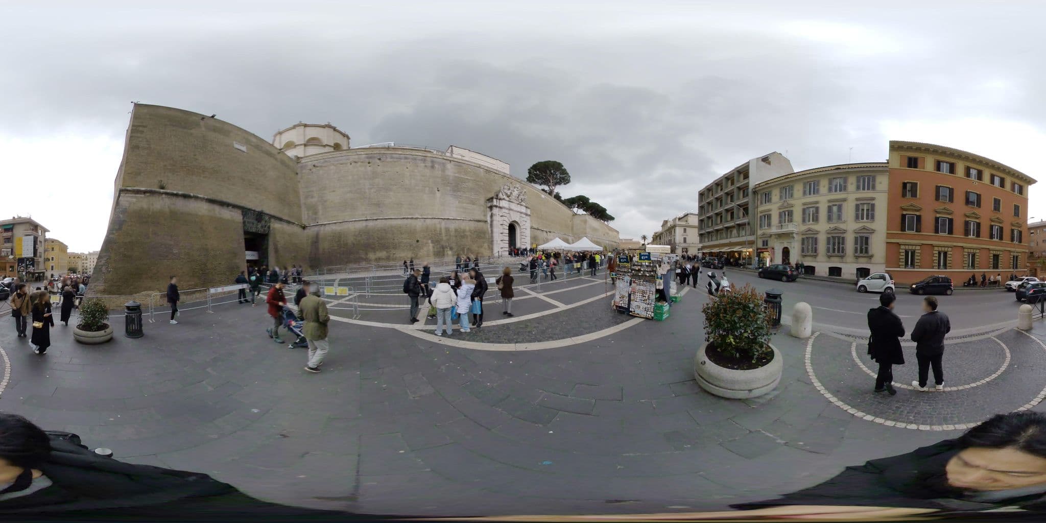 Street view near 102 Vaticano Suite, Borgo — © akiyoshiii213 (CC BY-SA · Mapillary)