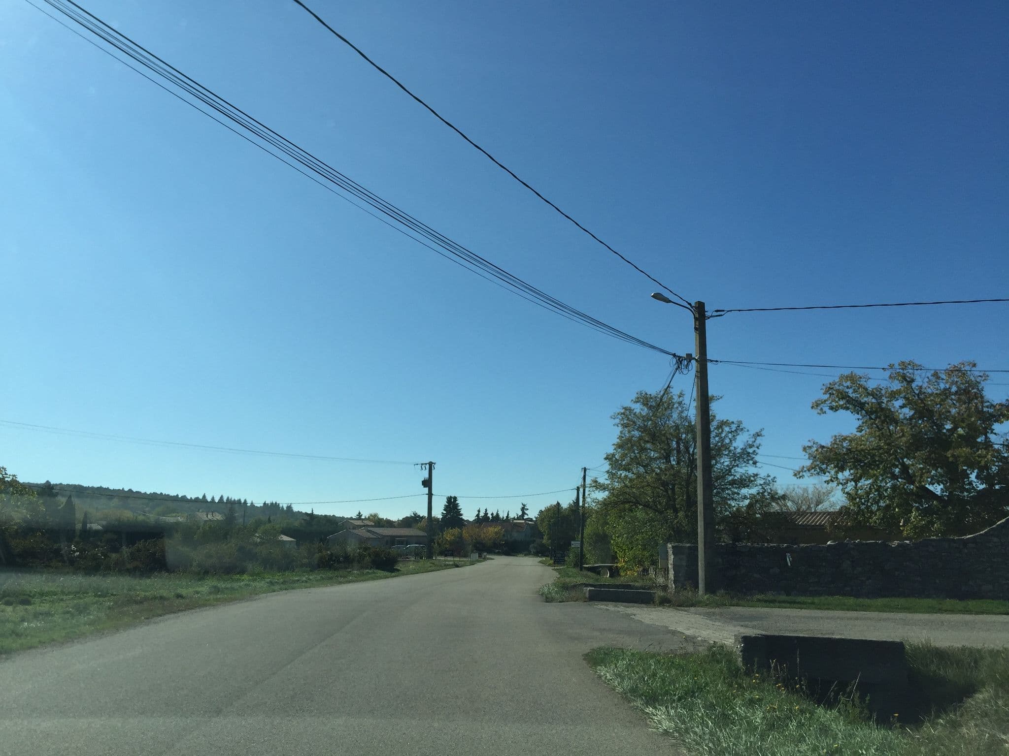 Street view near Aire de service à Saint-Remèze, Vallon-Pont-d'Arc — © geraldchatagnon (CC BY-SA · Mapillary)