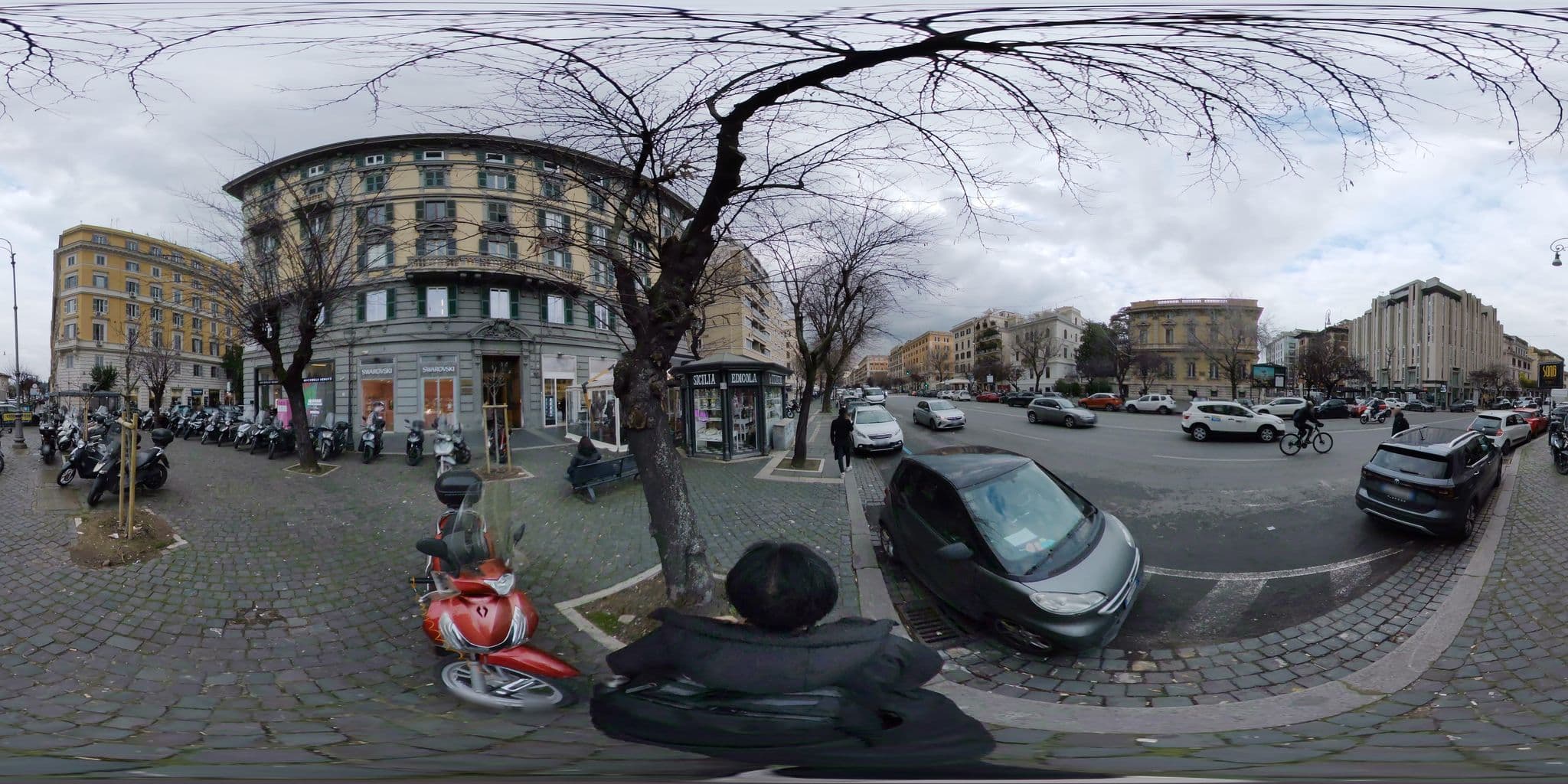 Street view near Suites Farnese, Prati — © akiyoshiii213 (CC BY-SA · Mapillary)