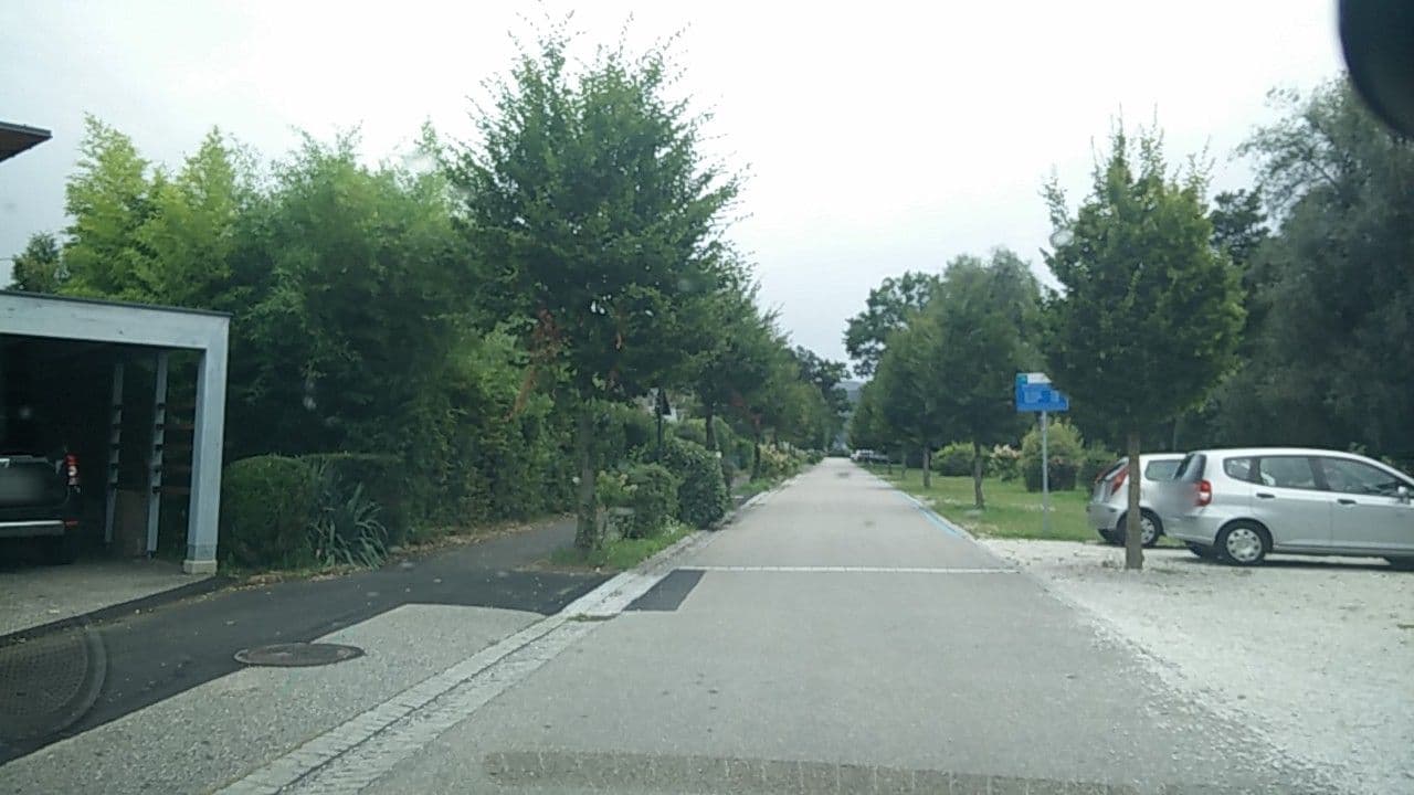 Street view near Hotel Hudelist, Krumpendorf — © bellazambo (CC BY-SA · Mapillary)