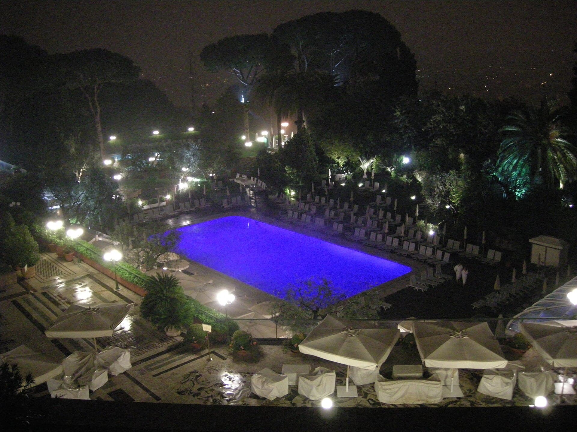 Rome Cavalieri, A Waldorf Astoria Hotel (via Wikimedia Commons, CC BY-SA 3.0)